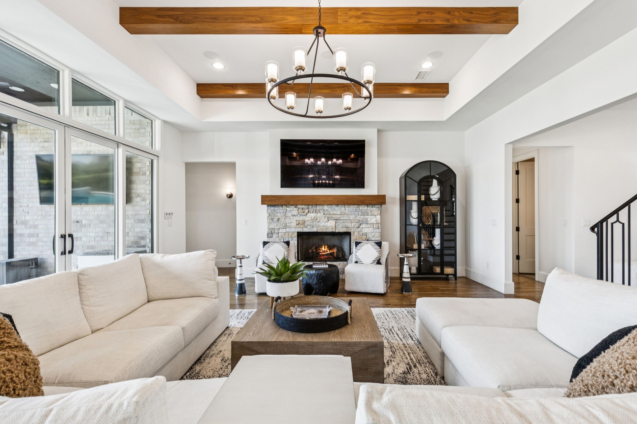 929 Winding Ridge Trail