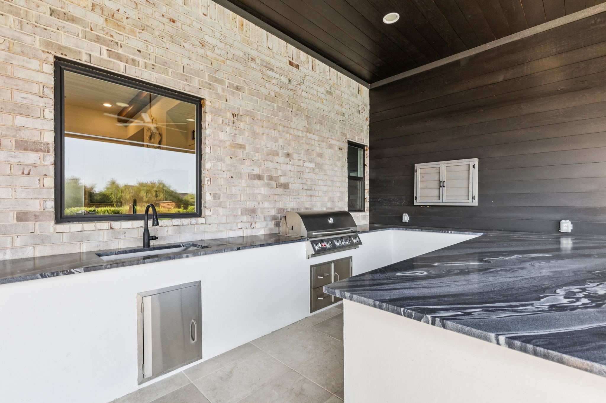 929 Winding Ridge Trail