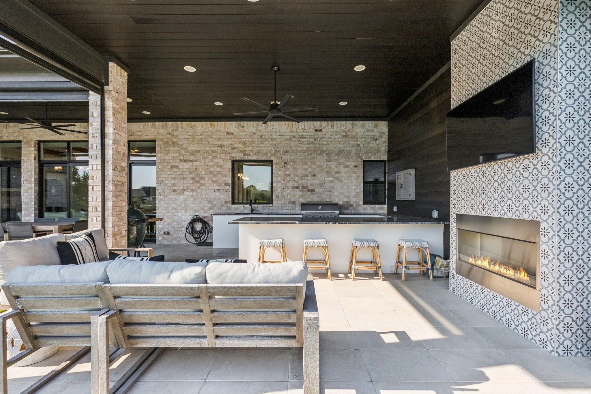 929 Winding Ridge Trail