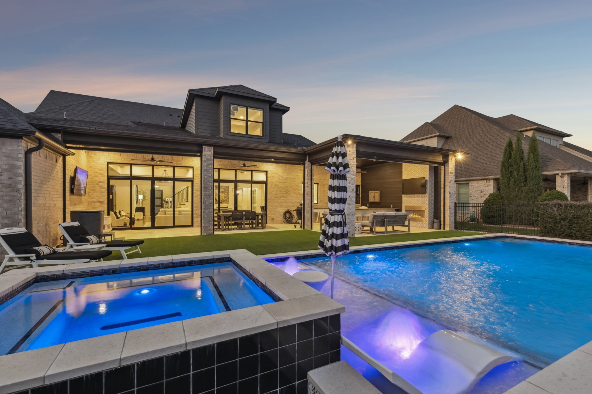 929 Winding Ridge Trail