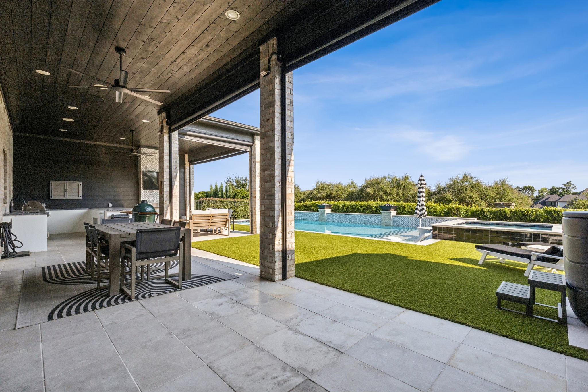 929 Winding Ridge Trail