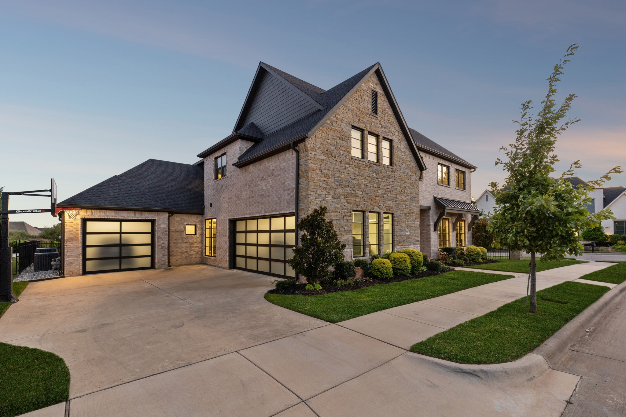 929 Winding Ridge Trail