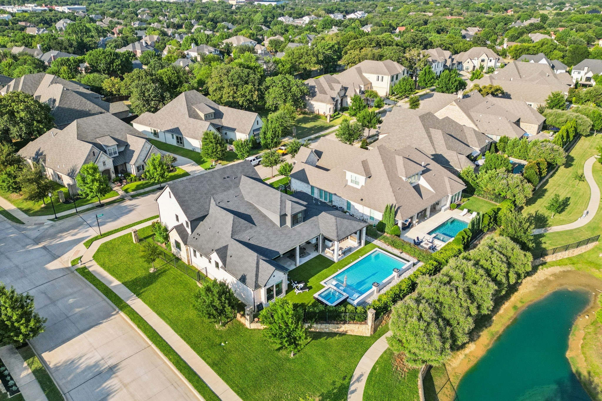 929 Winding Ridge Trail