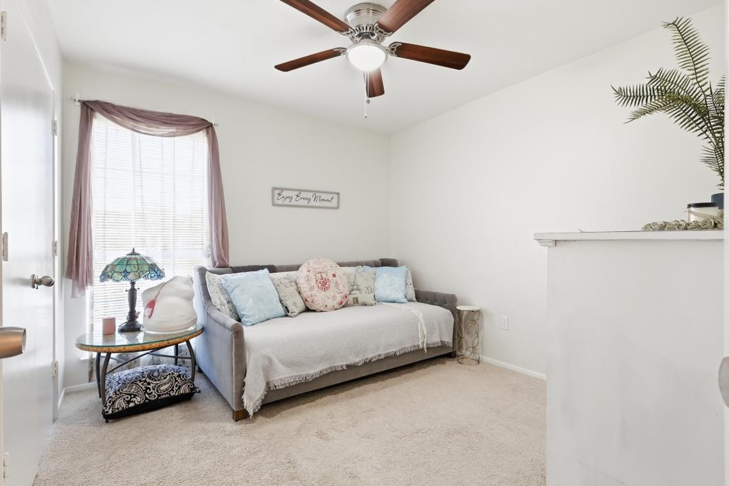 814 W Embercrest Drive