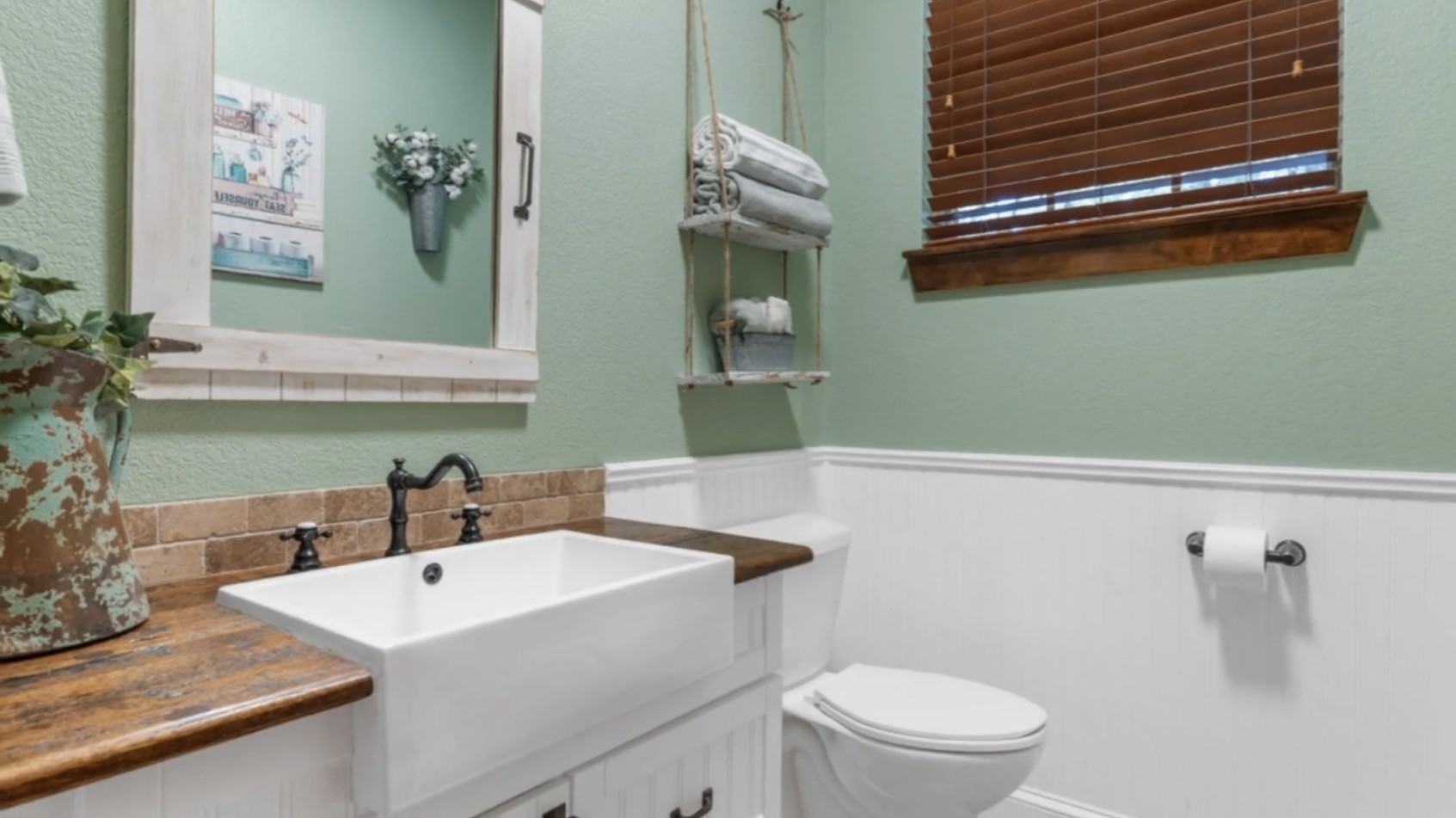 218 River Oaks Drive