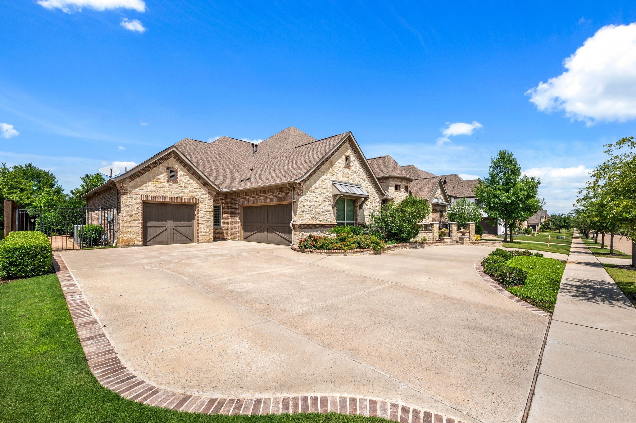 208 Saint Tropez Drive