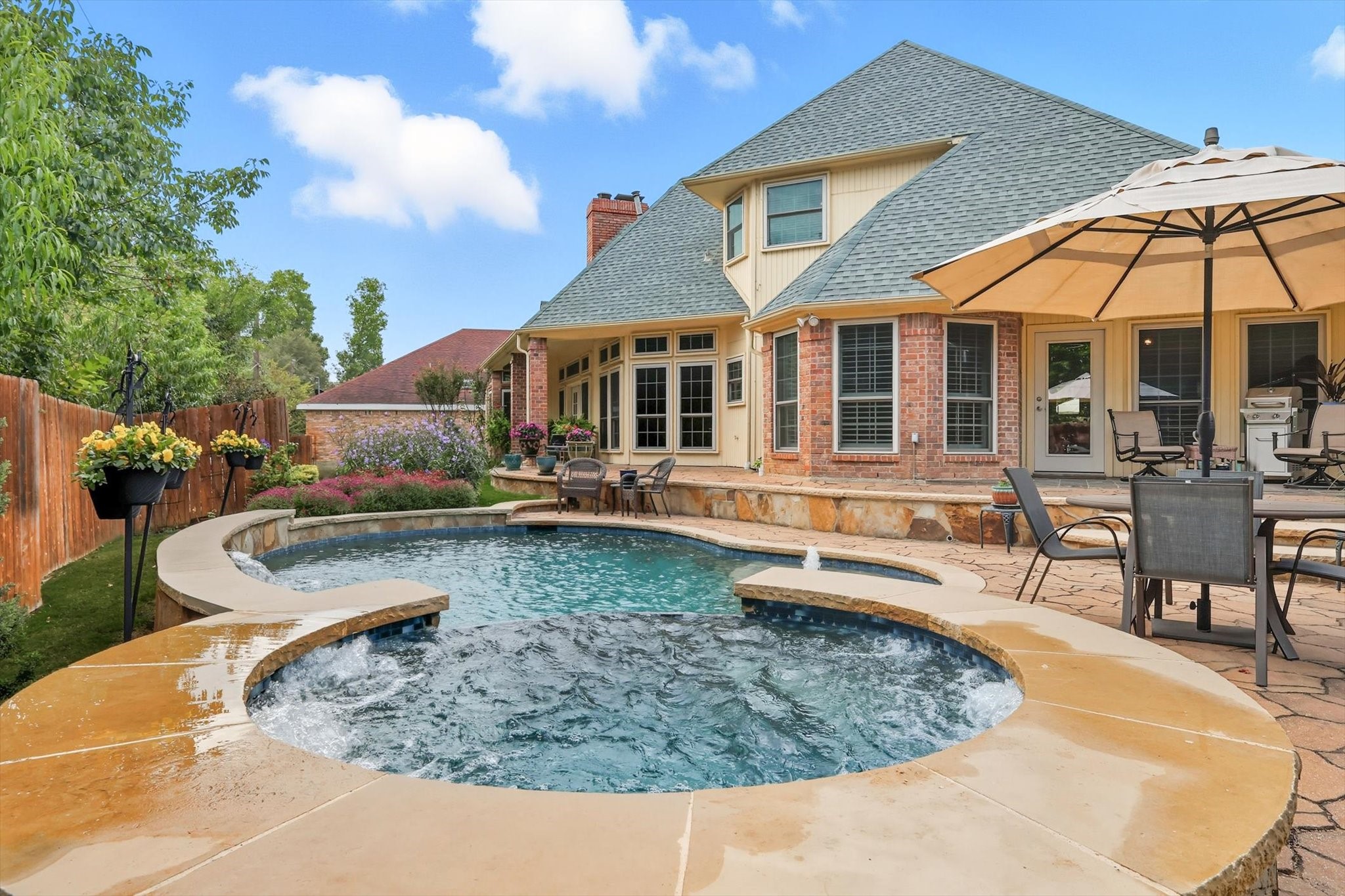 1222 Olde Towne Drive