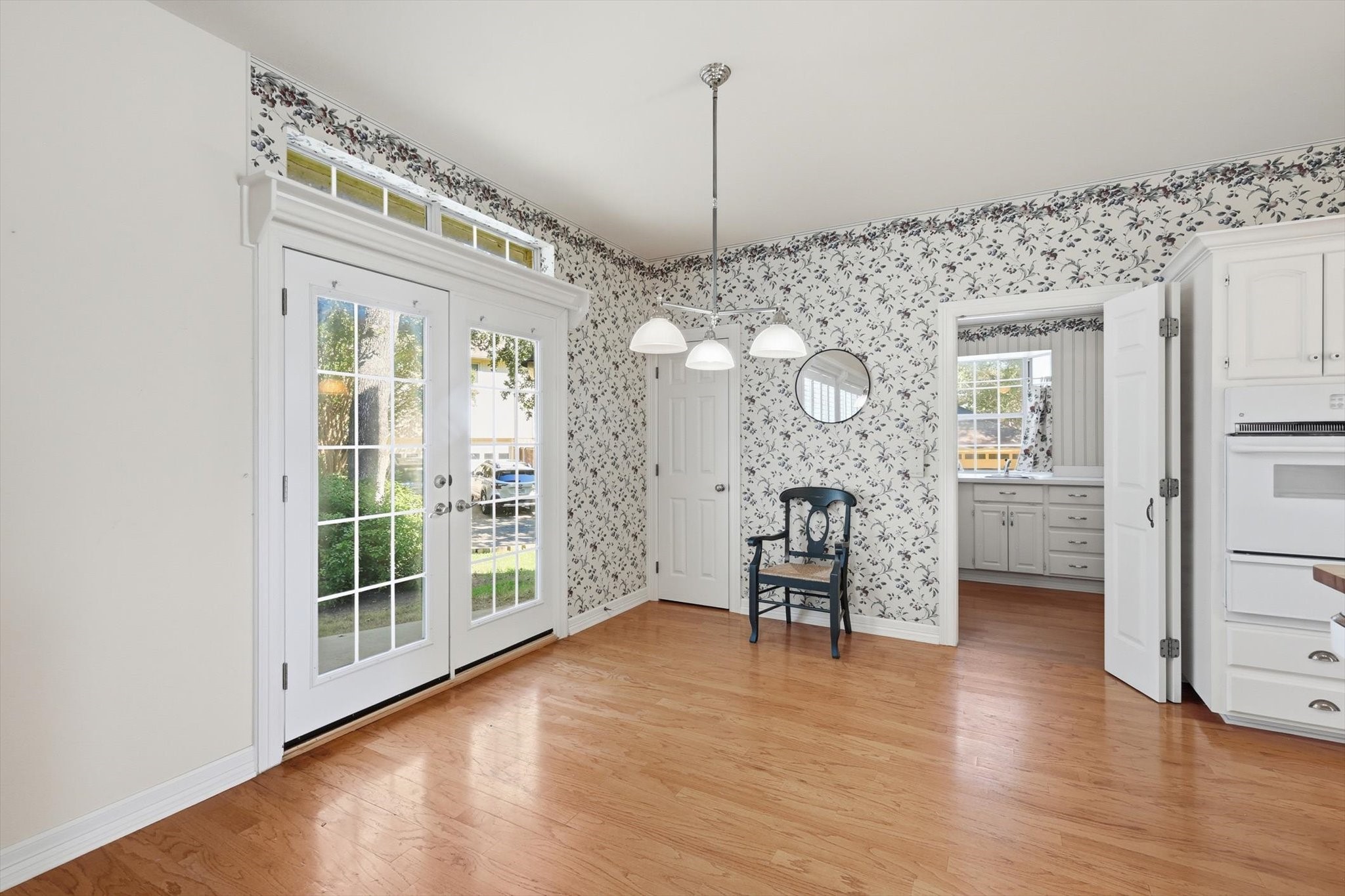 3032 Ridgebend Drive