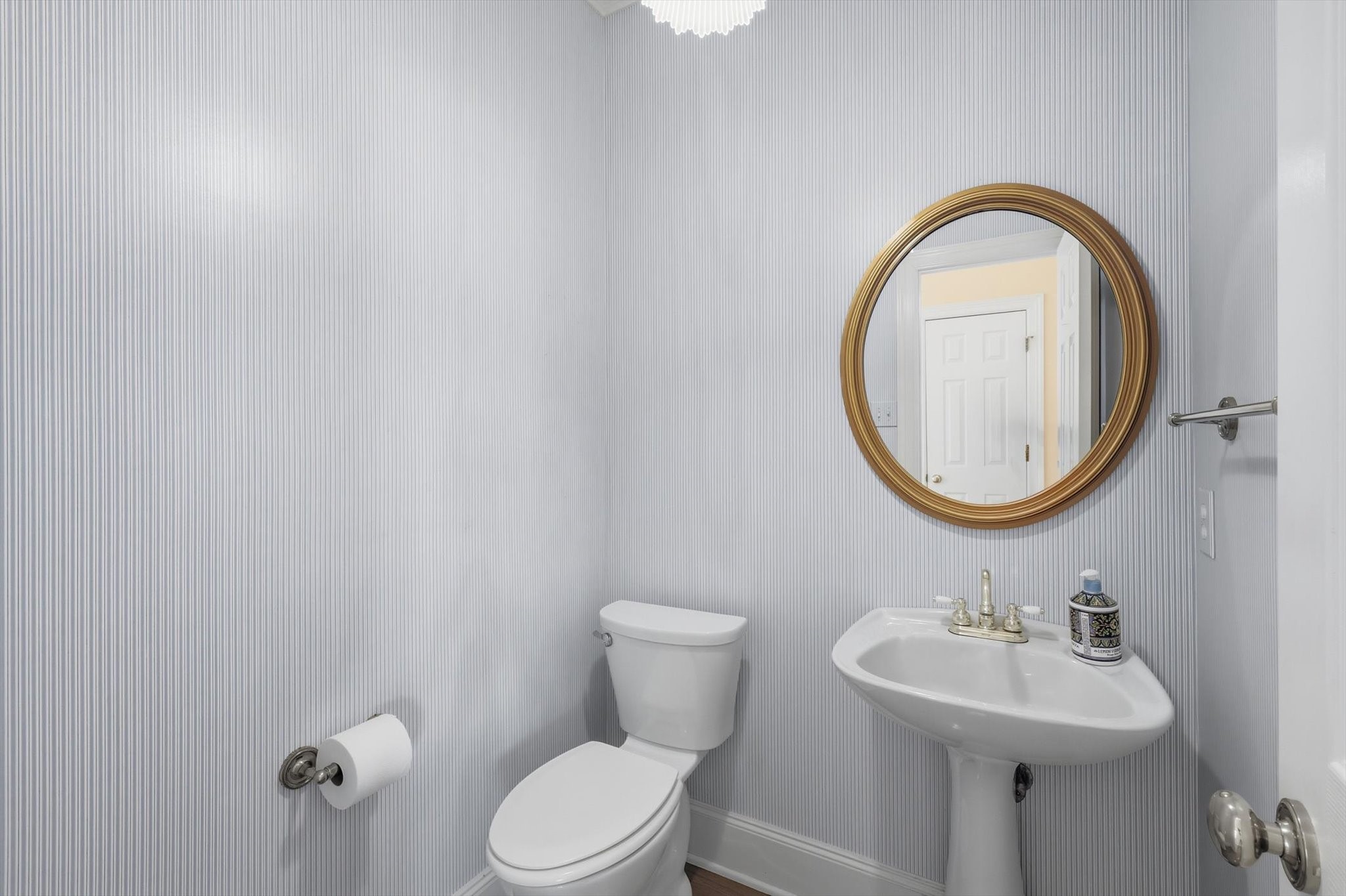 3032 Ridgebend Drive