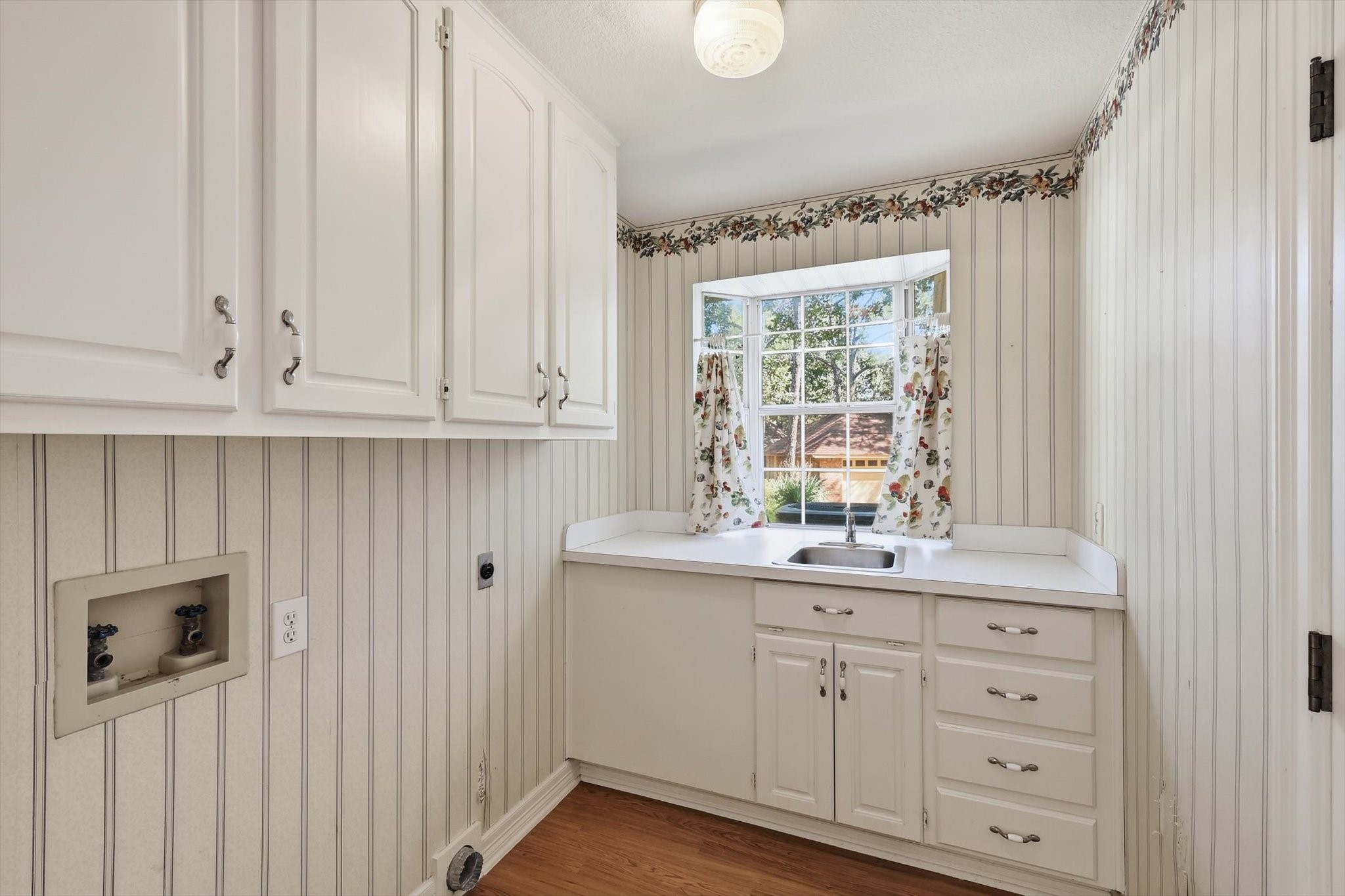 3032 Ridgebend Drive