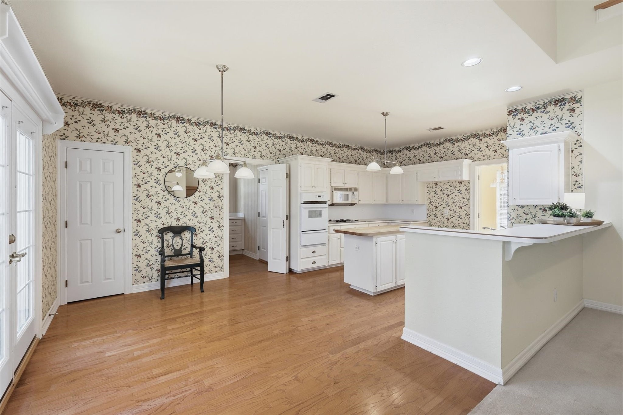 3032 Ridgebend Drive