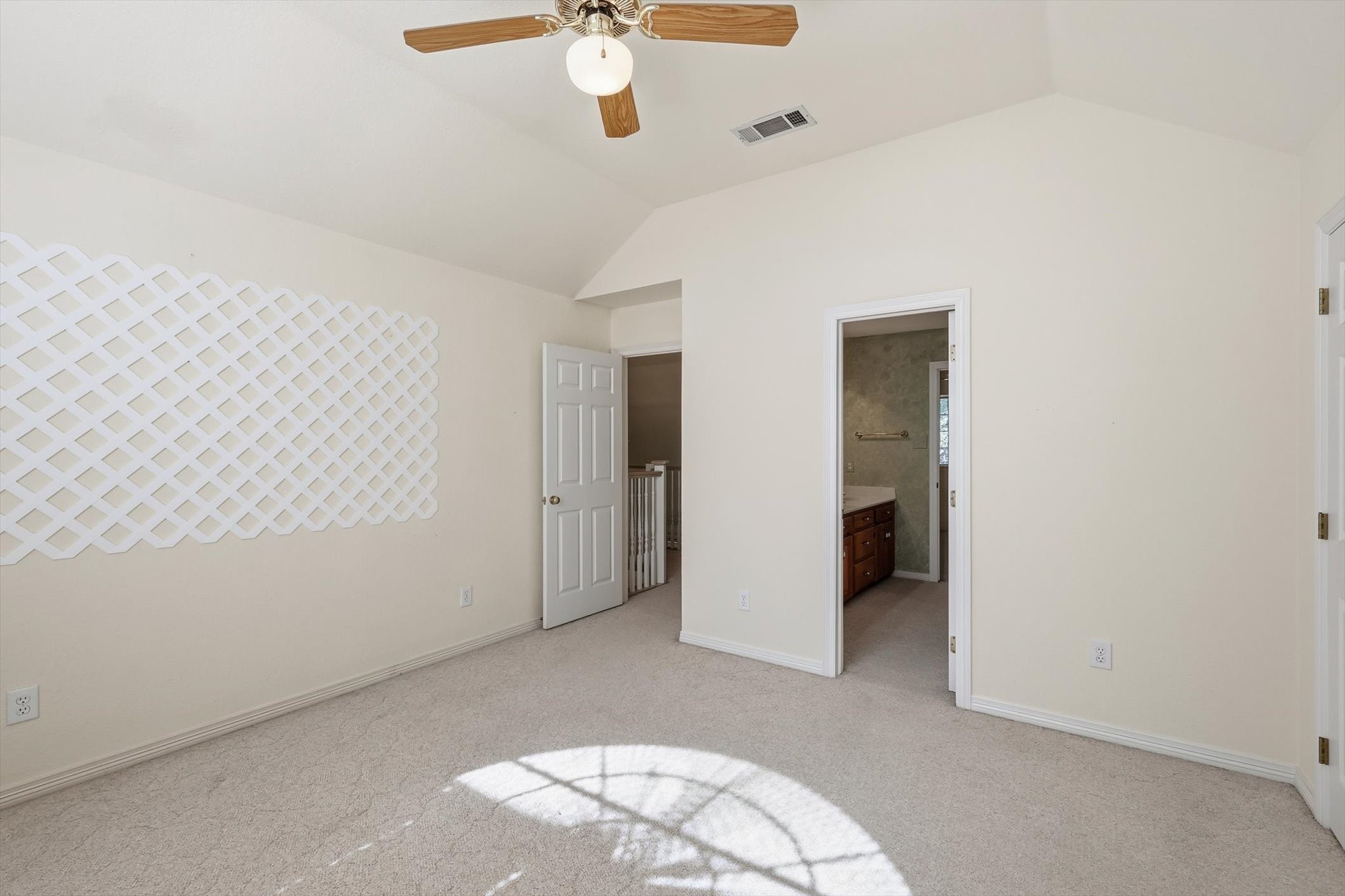 3032 Ridgebend Drive