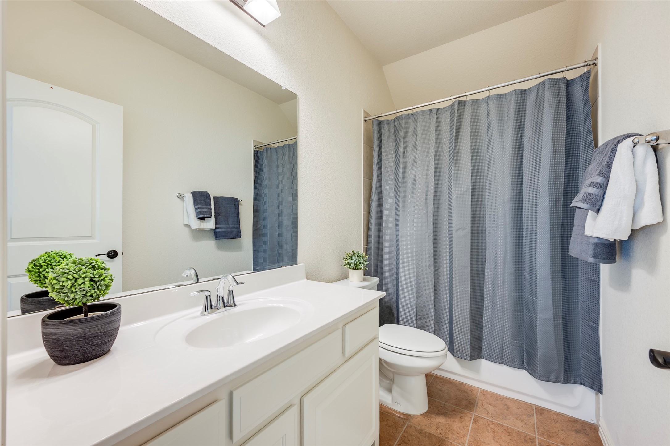 14813 Cedar Flat Way