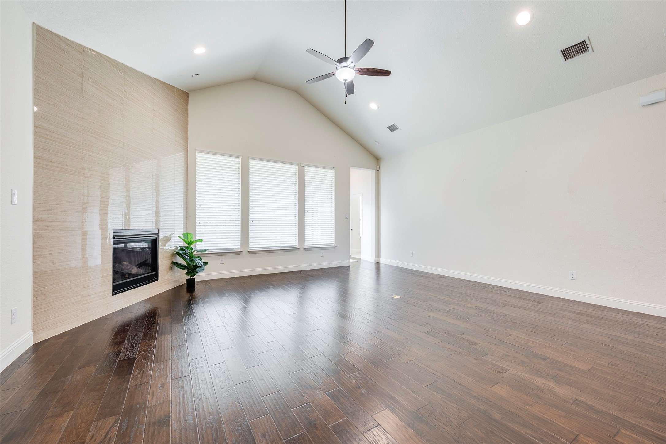 14813 Cedar Flat Way
