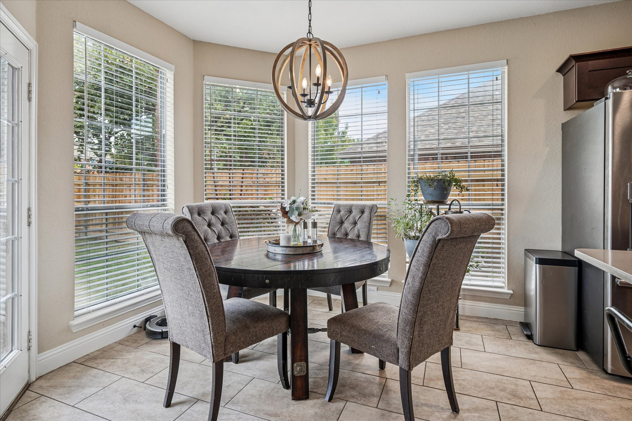 548 Willowview Drive