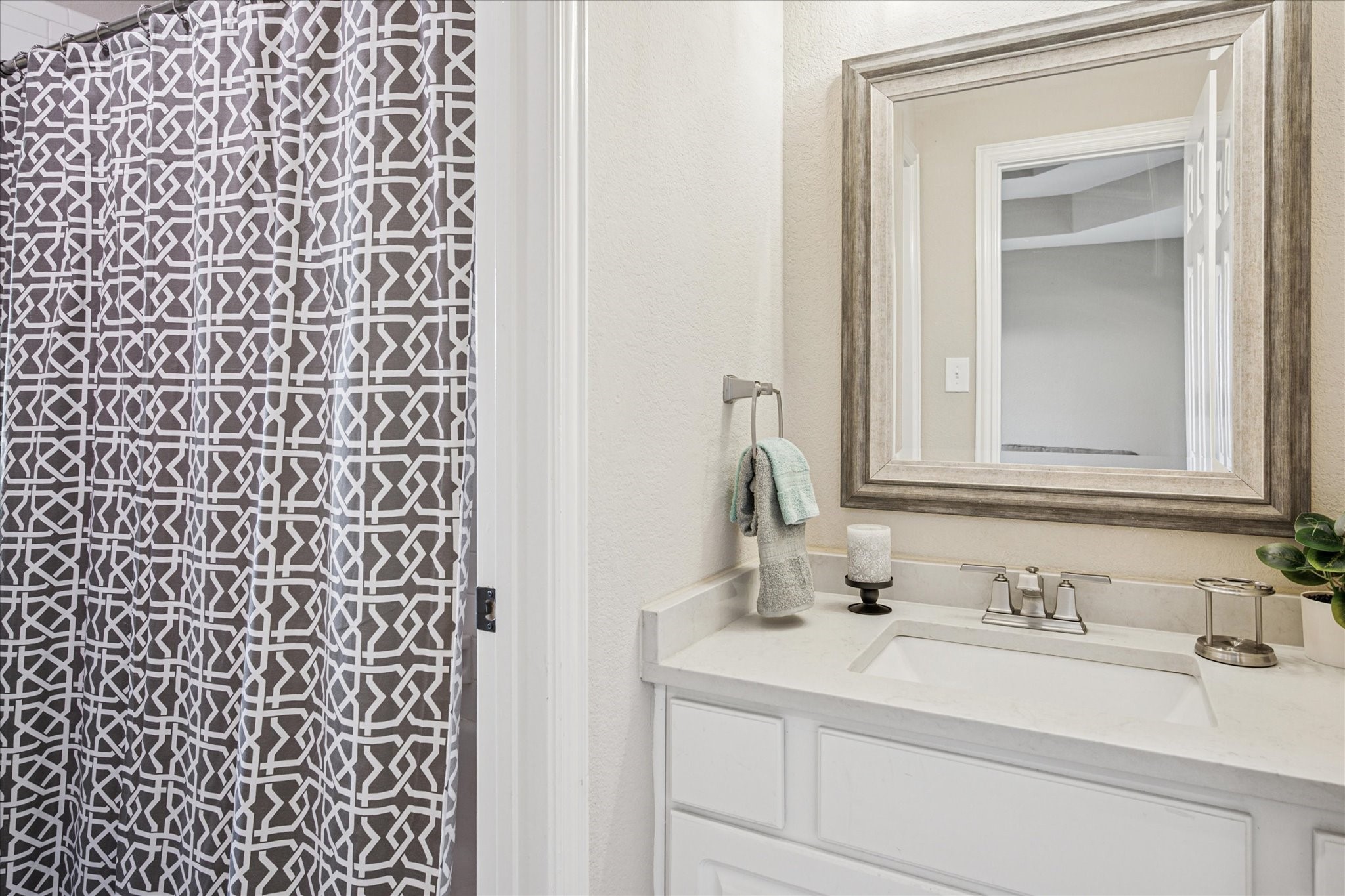 548 Willowview Drive