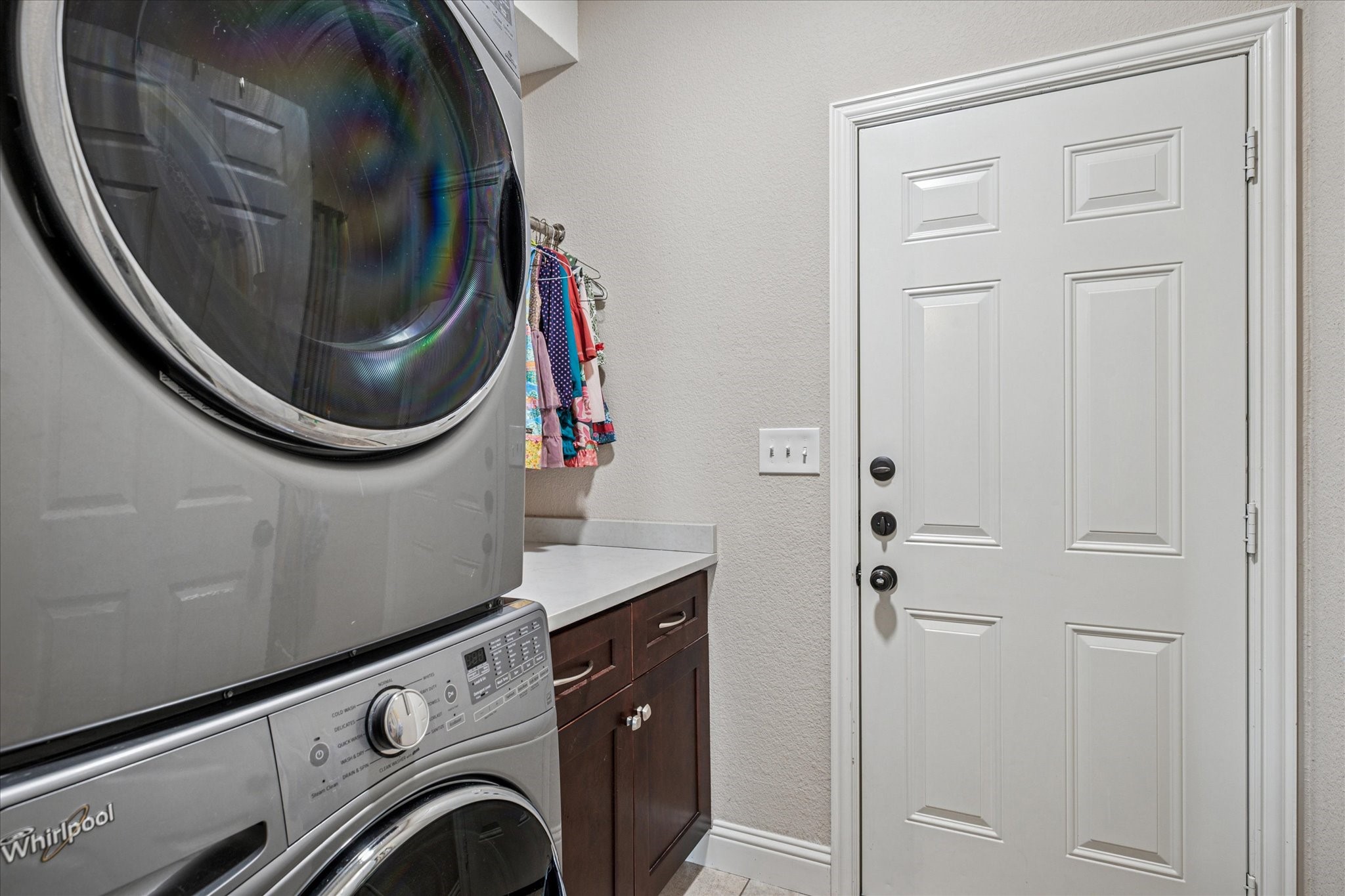 548 Willowview Drive