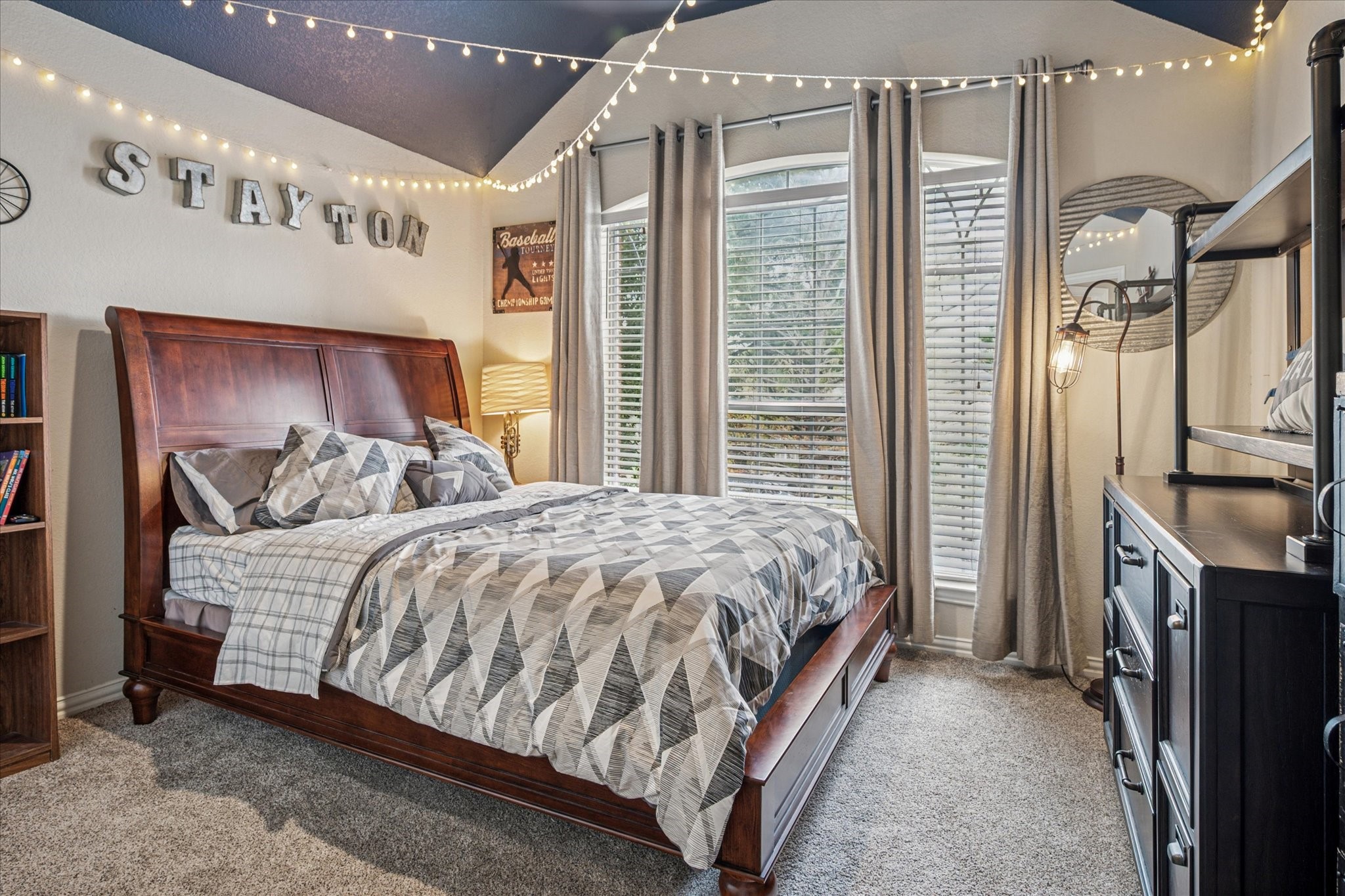 548 Willowview Drive