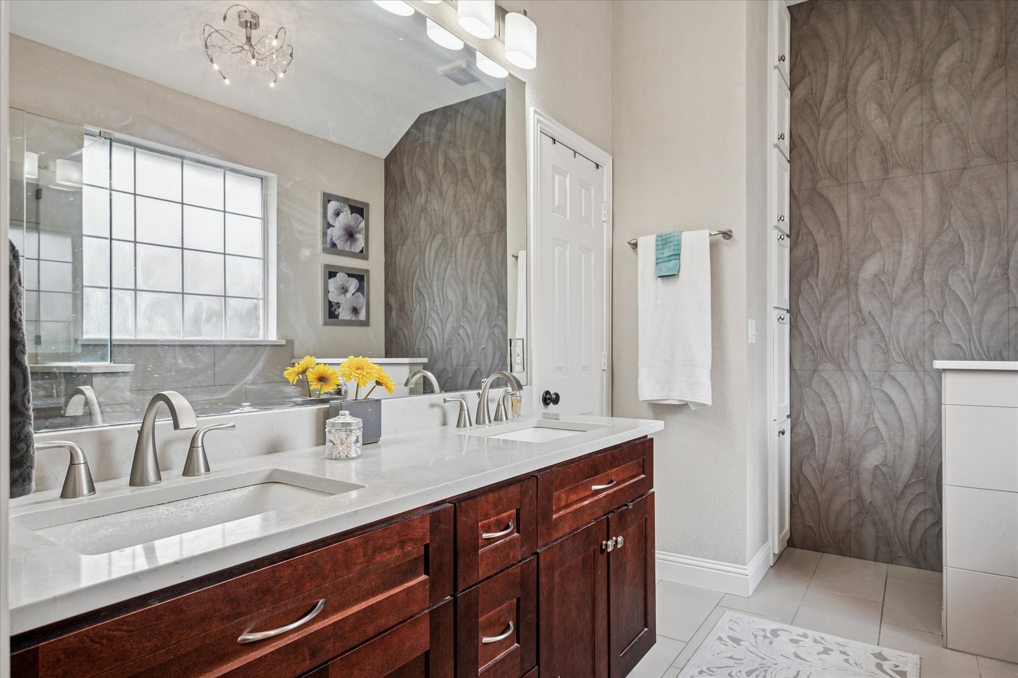 548 Willowview Drive