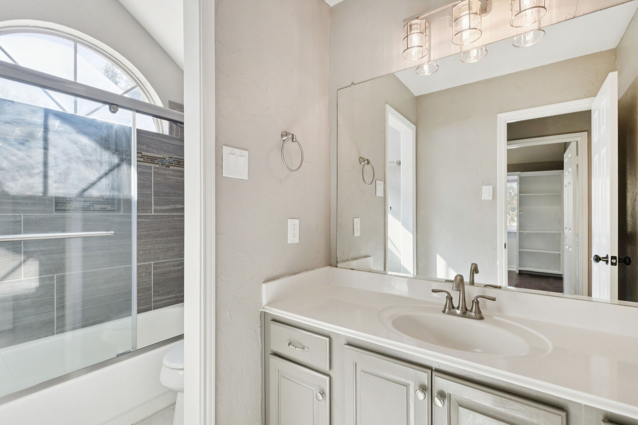 641 Willowwood Trail