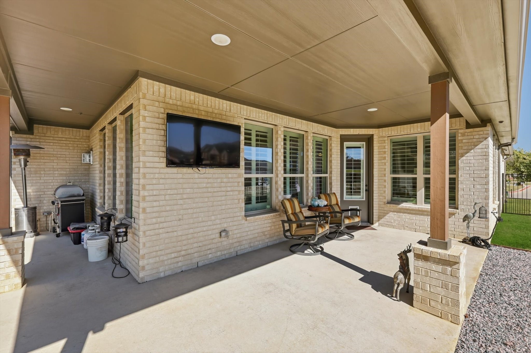 912 Hacienda Drive