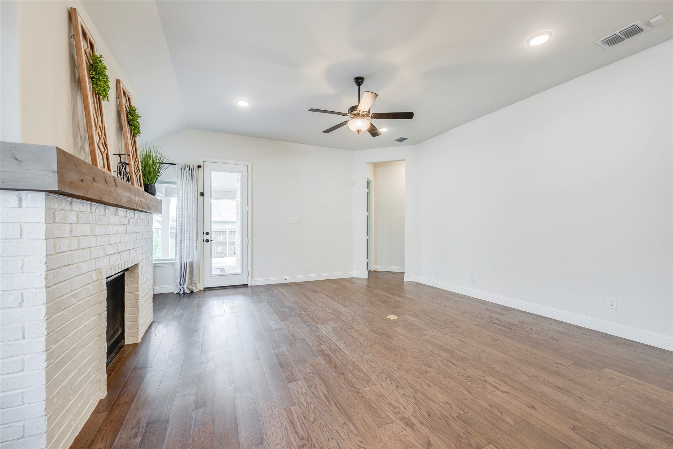 14304 Spitfire Trail