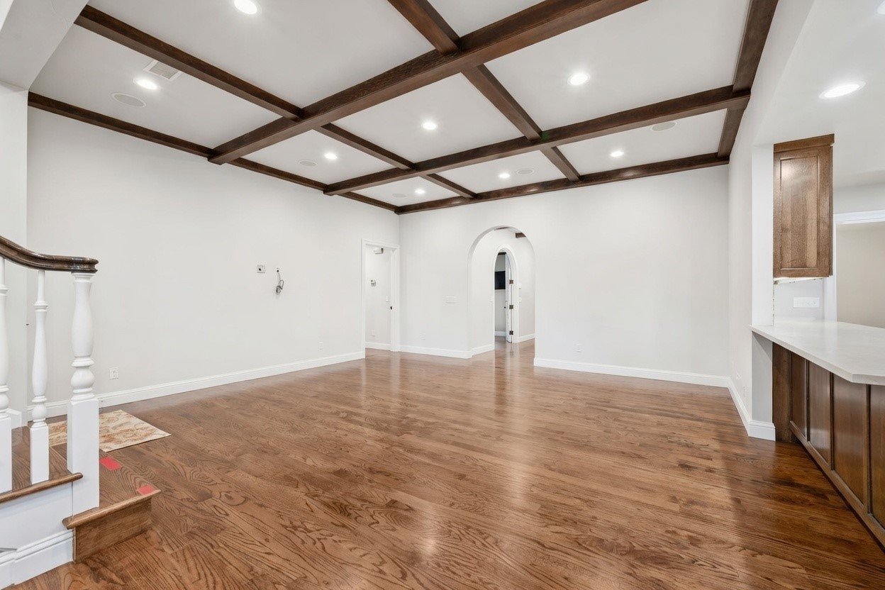 1322 Apache Drive