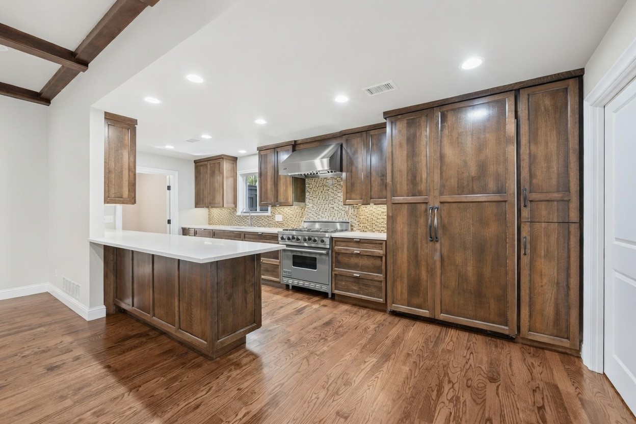 1322 Apache Drive