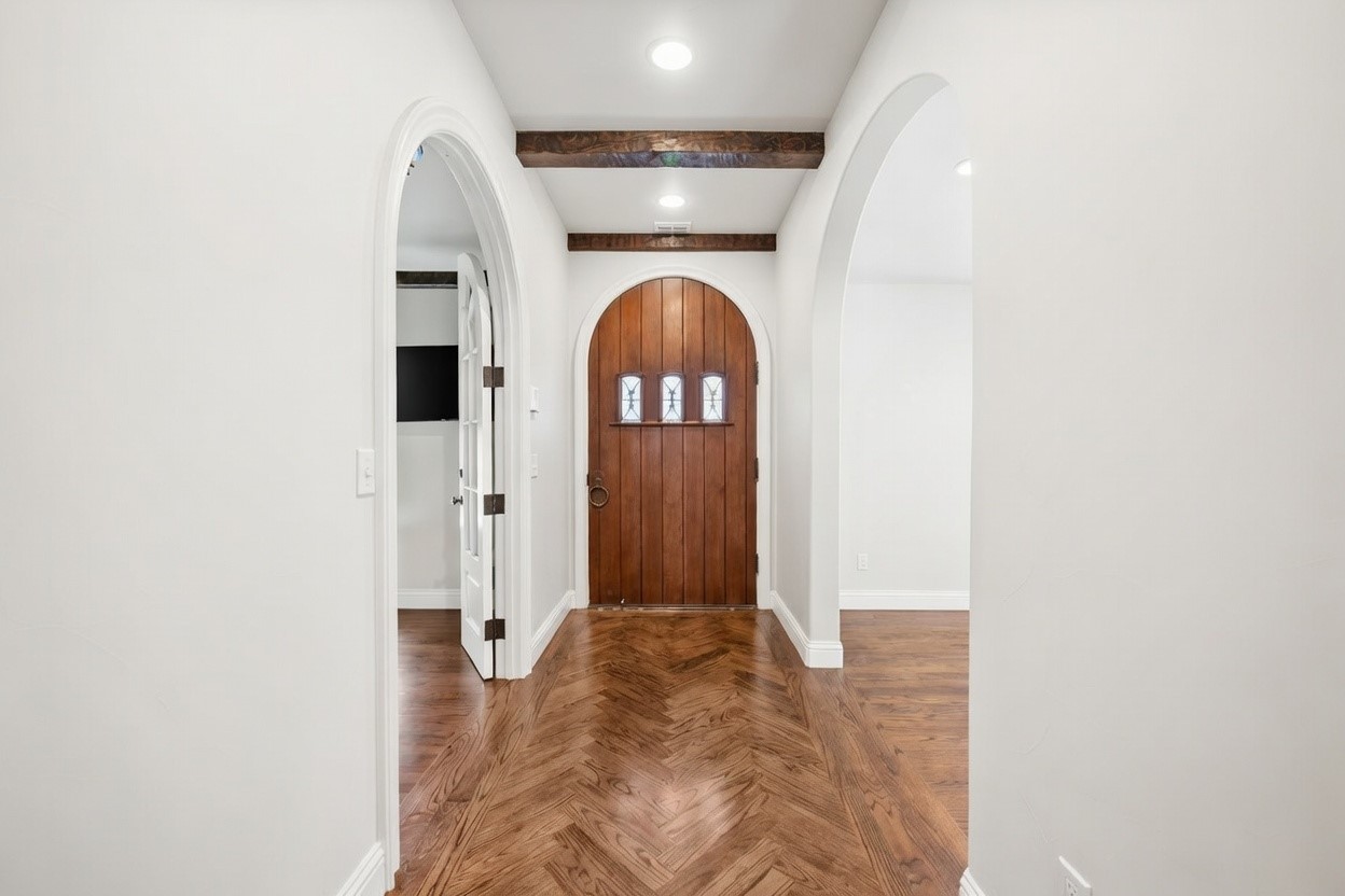 1322 Apache Drive