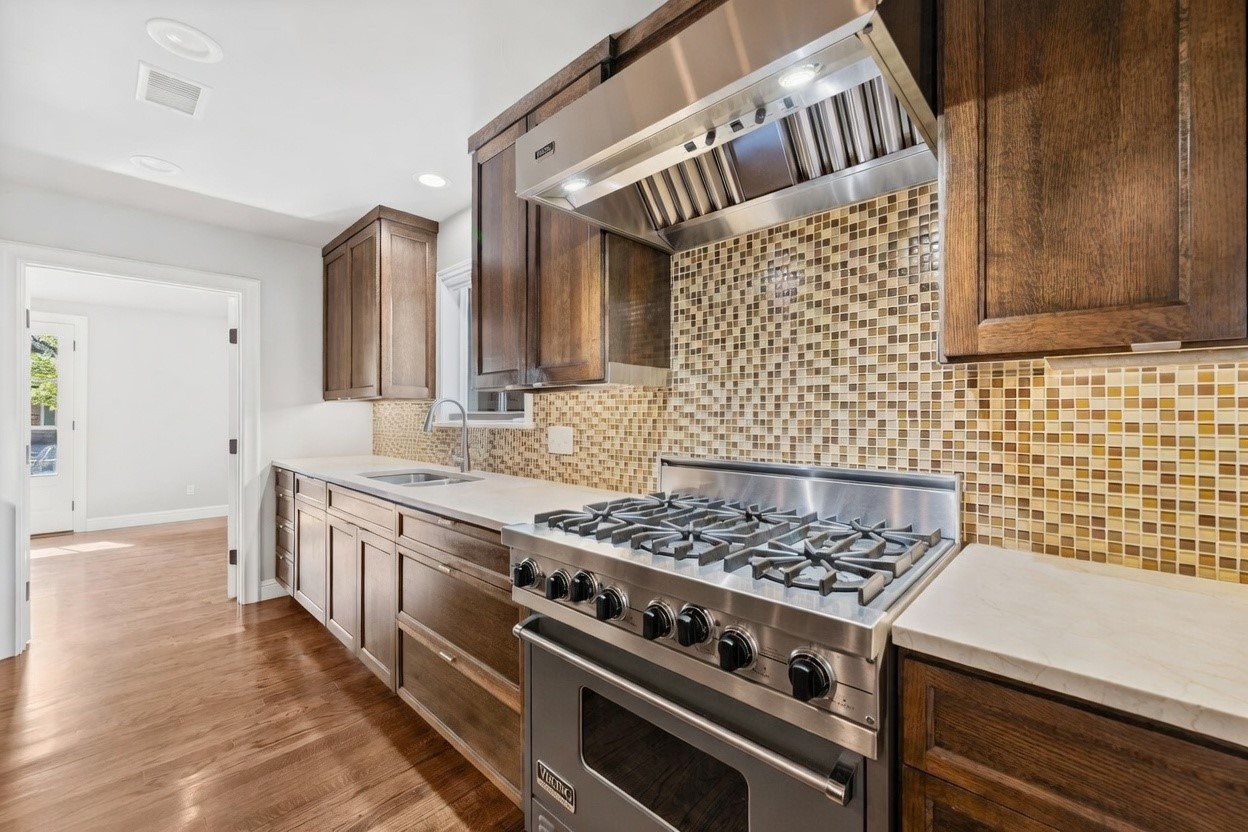 1322 Apache Drive