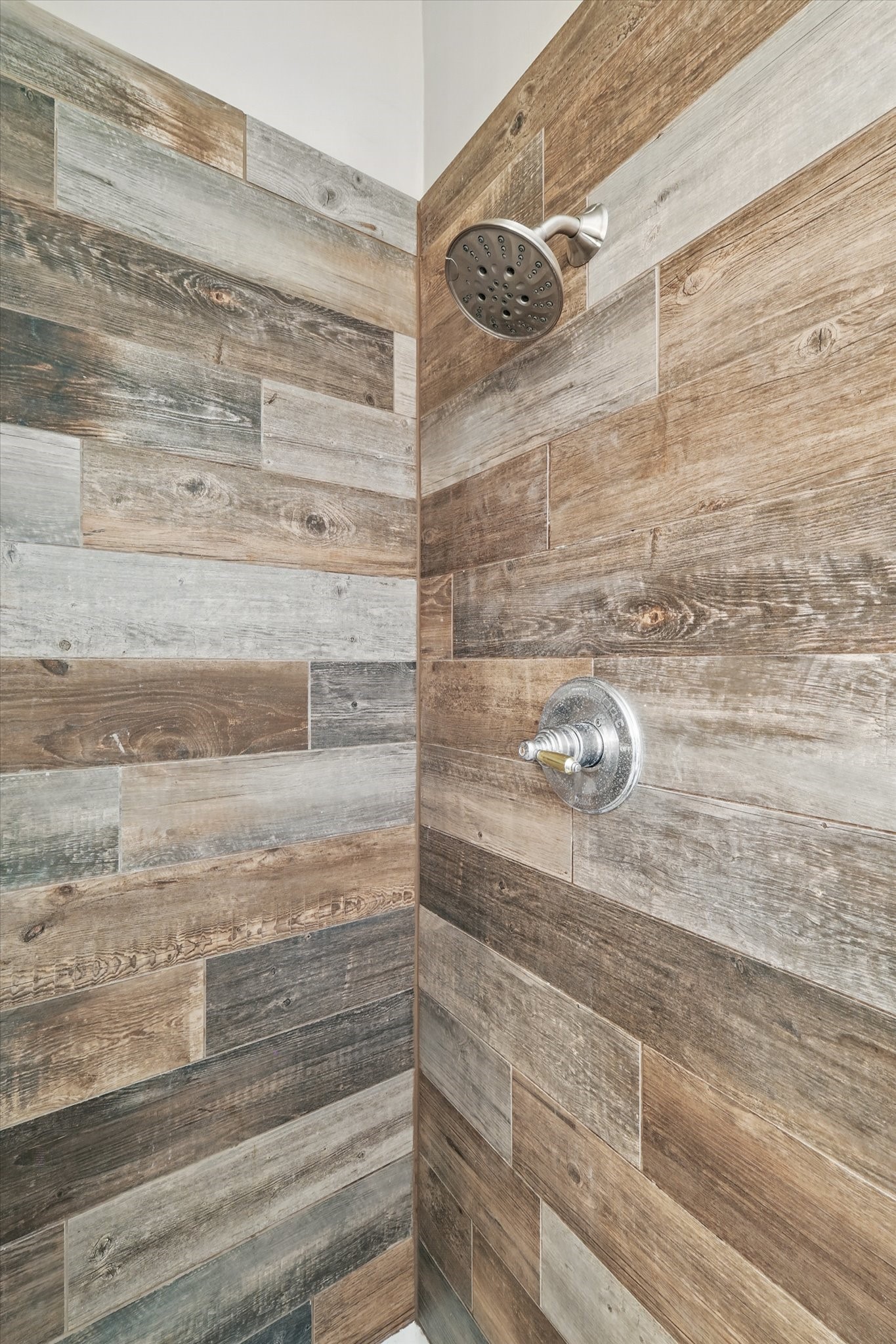 1517 Highland Lakes Drive