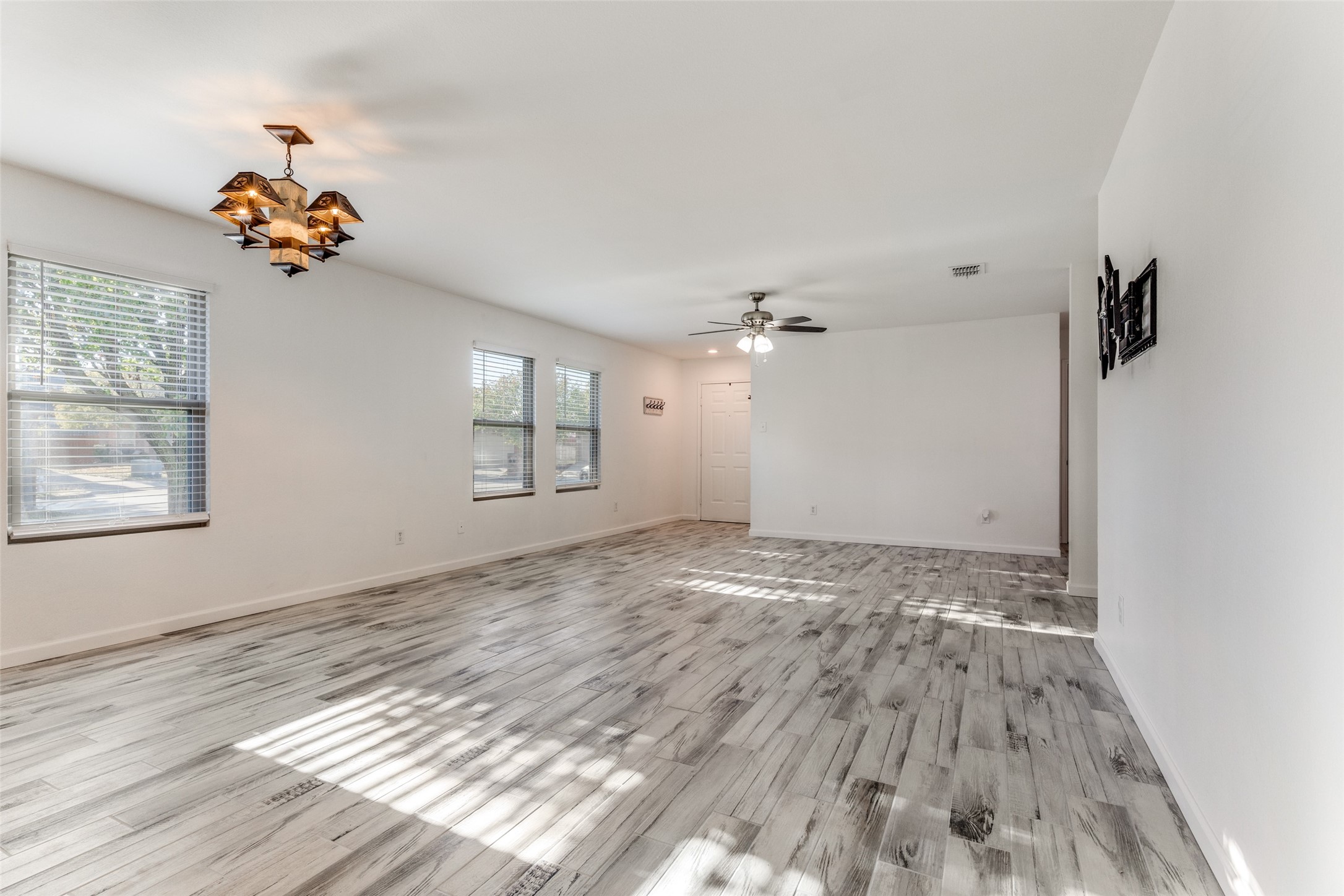 1112 Day Dream Drive