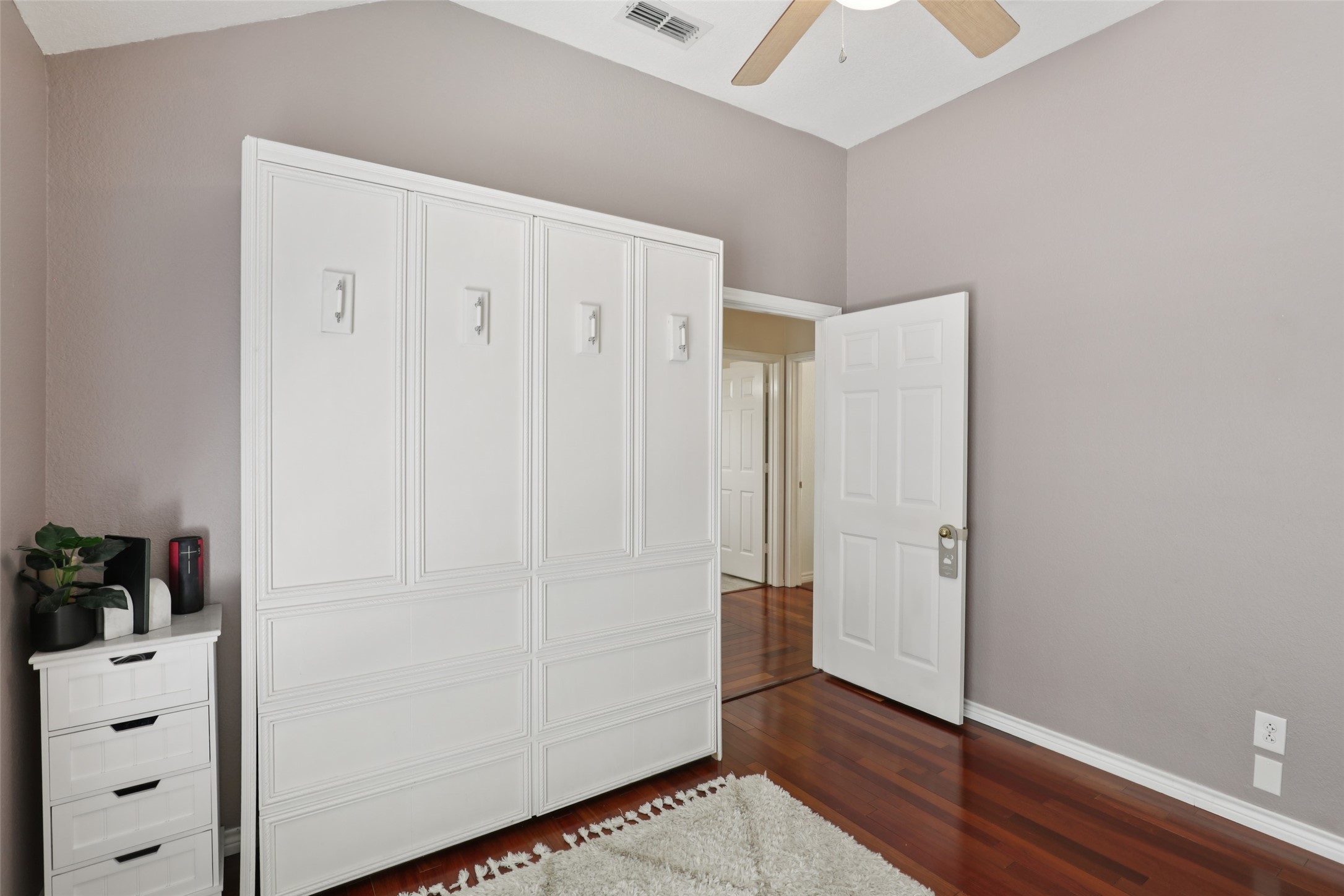 7512 Woodside Hill Court