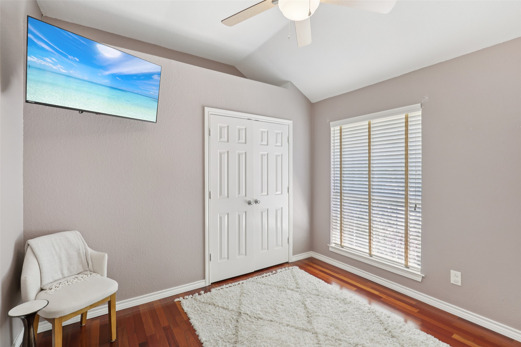 7512 Woodside Hill Court