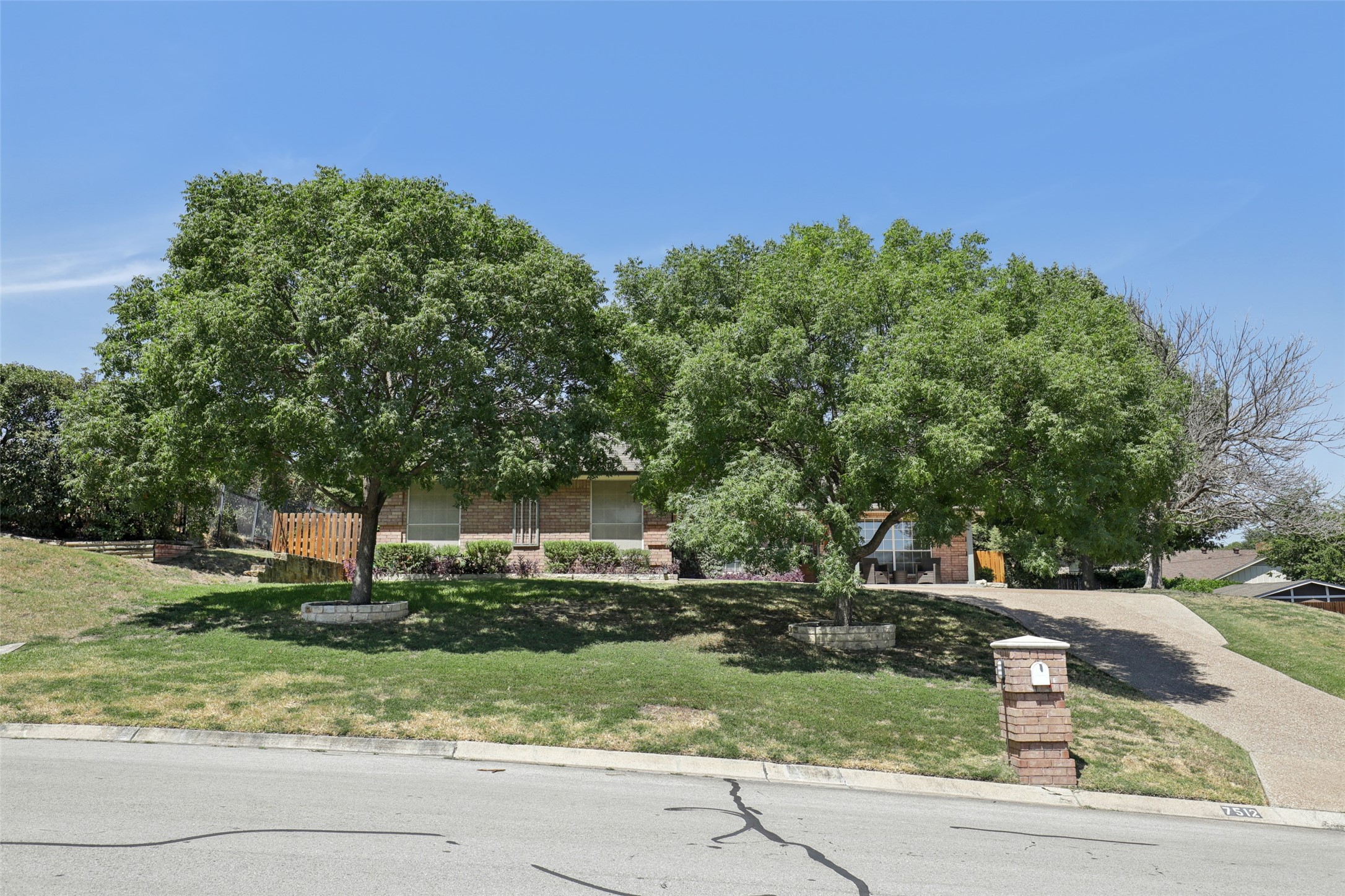 7512 Woodside Hill Court