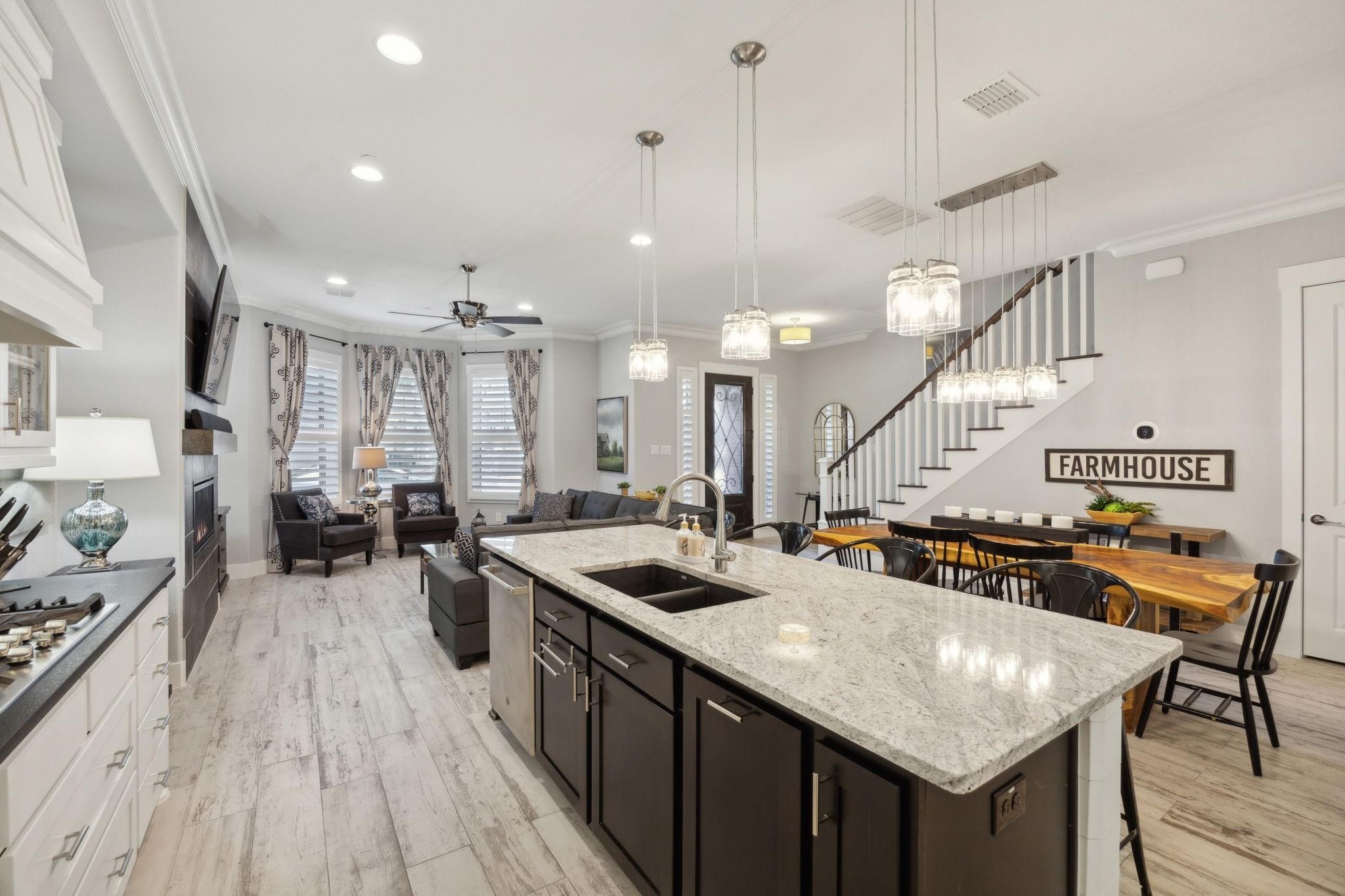 408 Crockett Circle