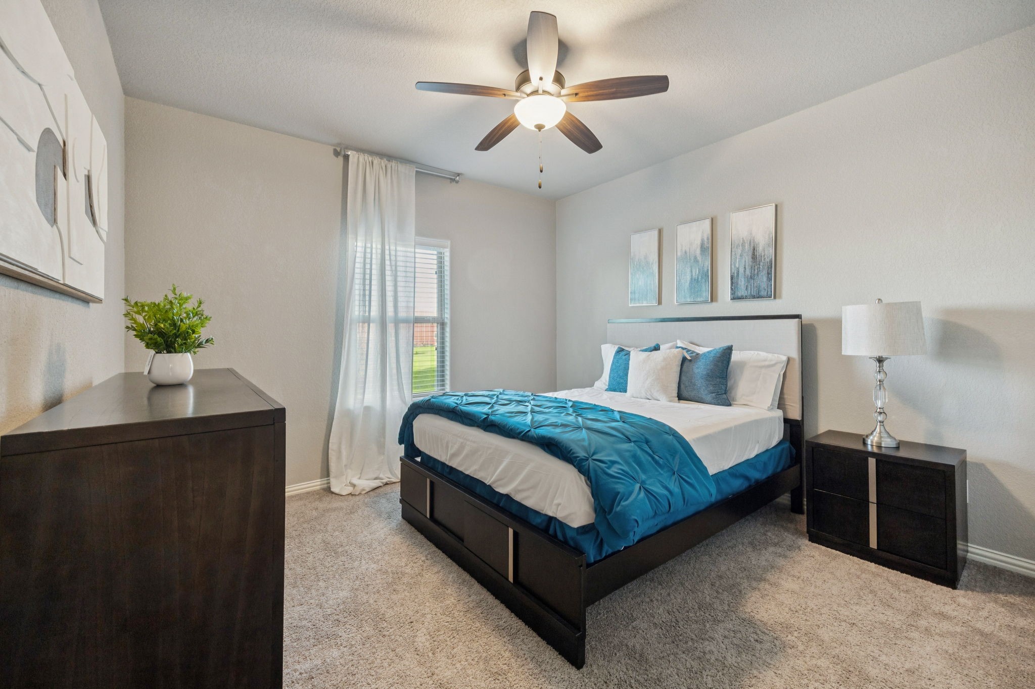 1020 Jesse James Lane