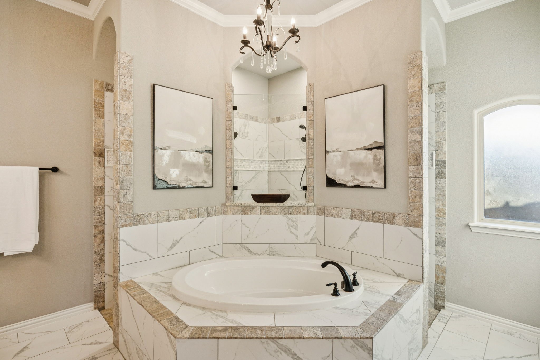 1020 Jesse James Lane