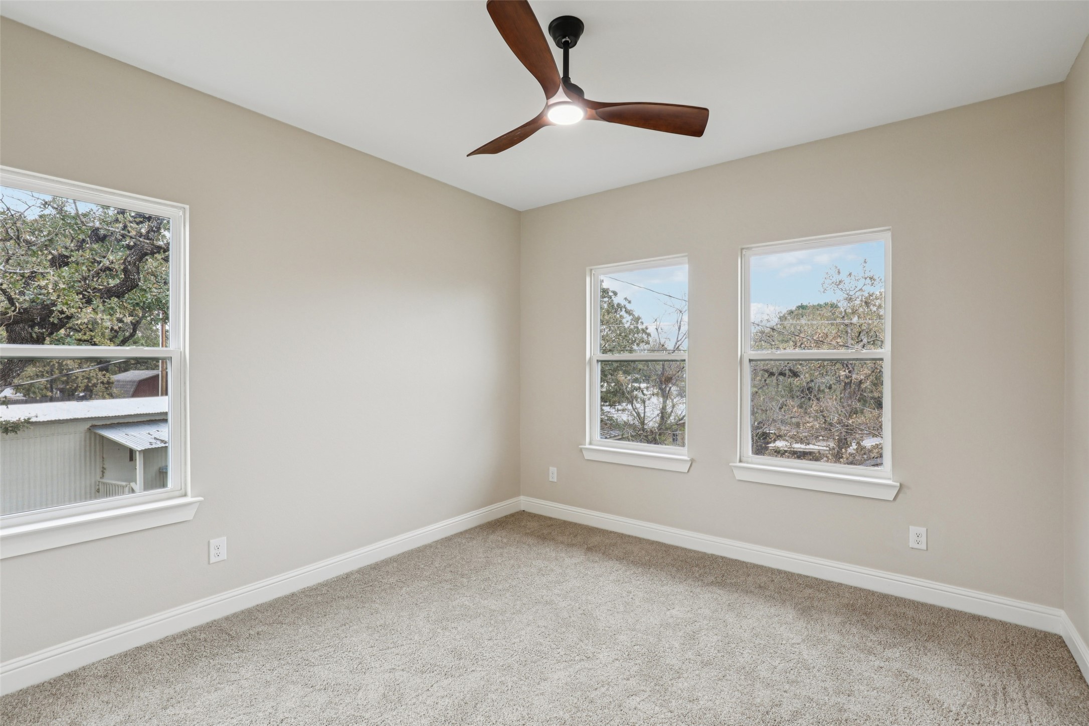 1713 Highland Drive W