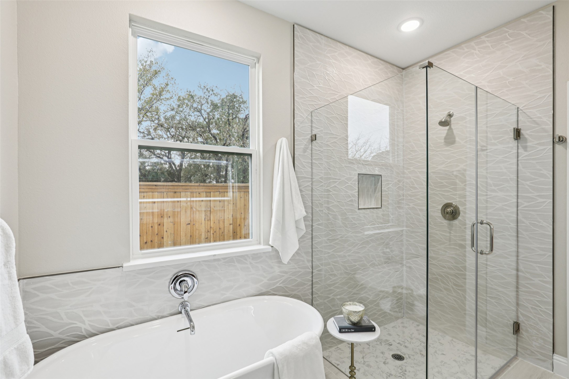 1713 Highland Drive W