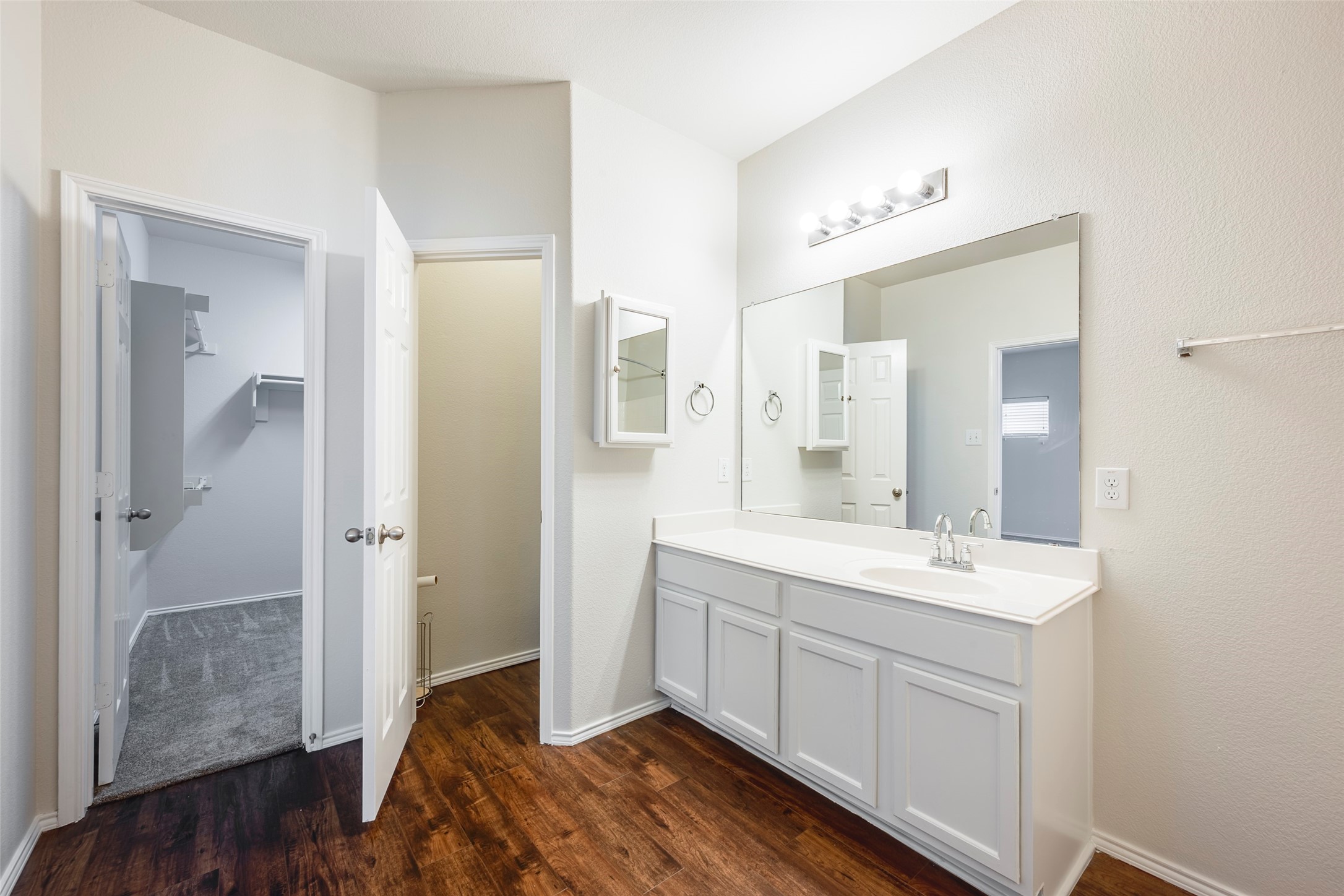 7500 Lazy Spur Boulevard