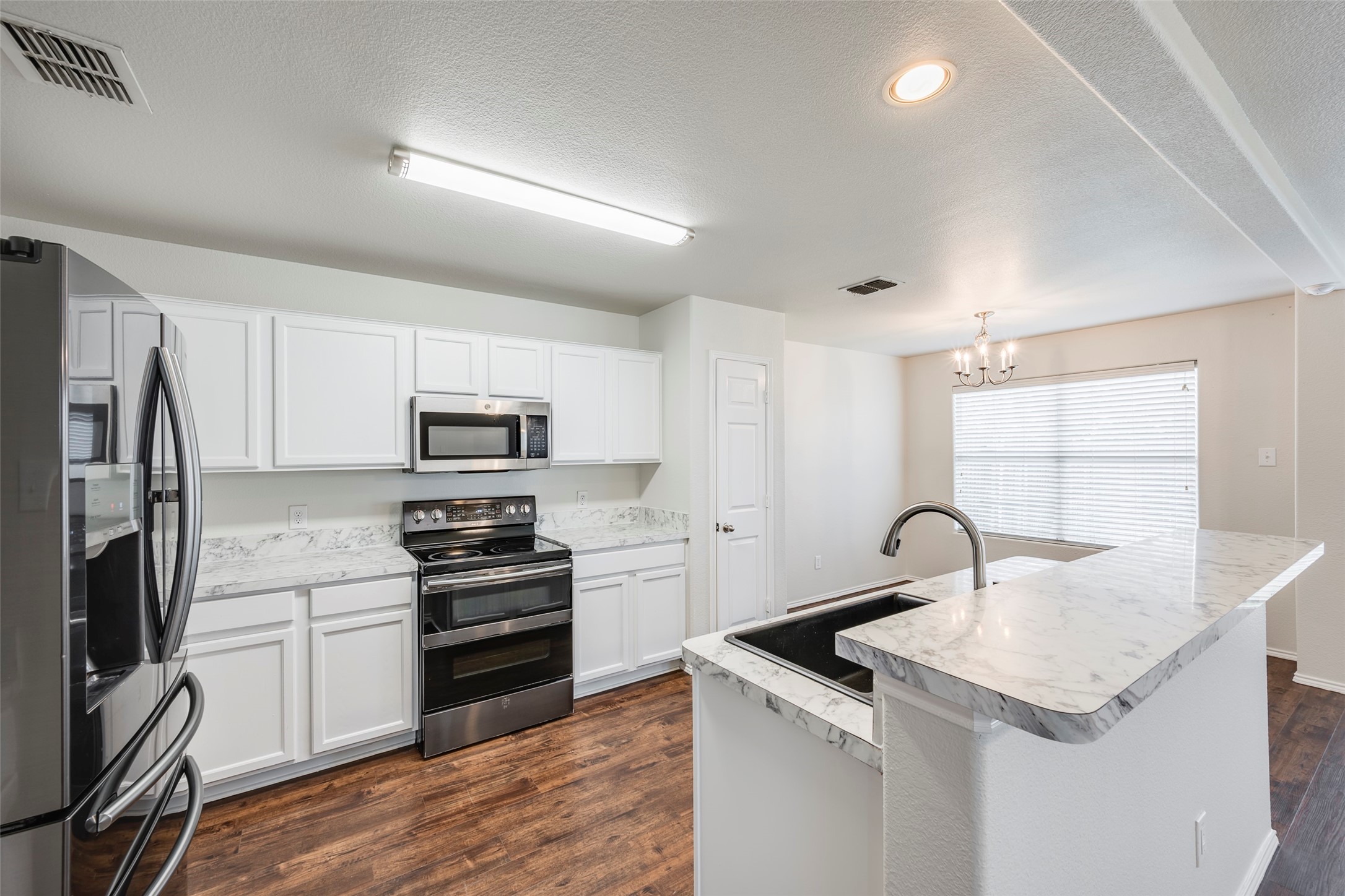 7500 Lazy Spur Boulevard