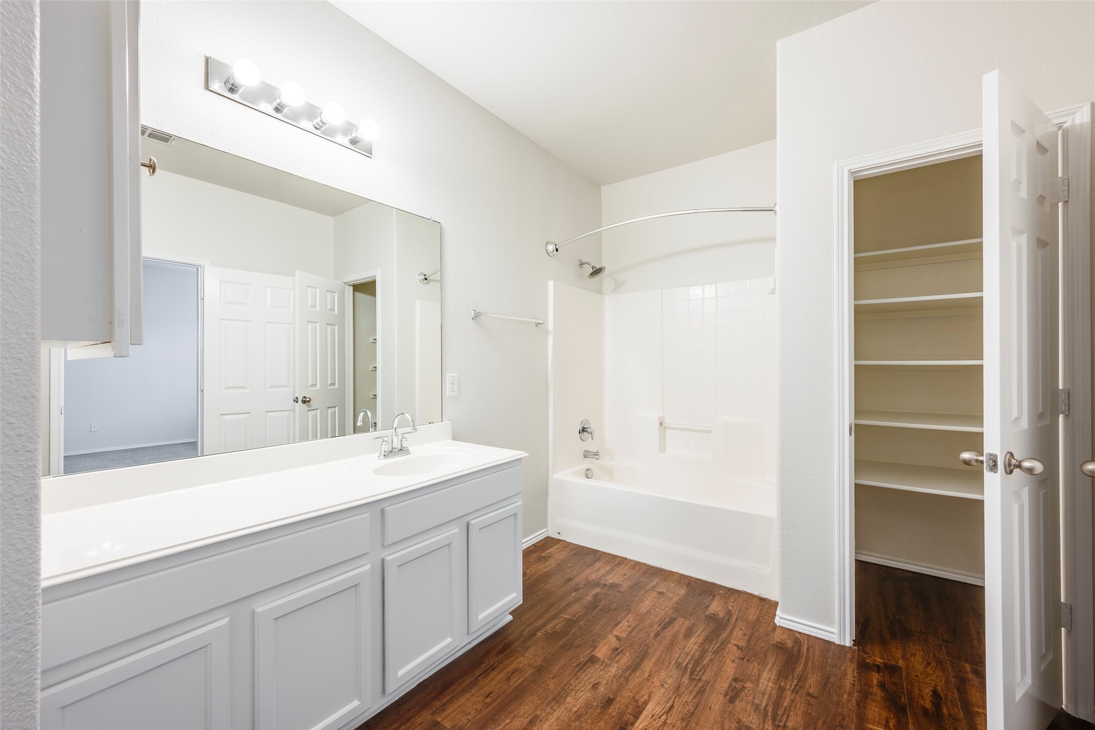 7500 Lazy Spur Boulevard