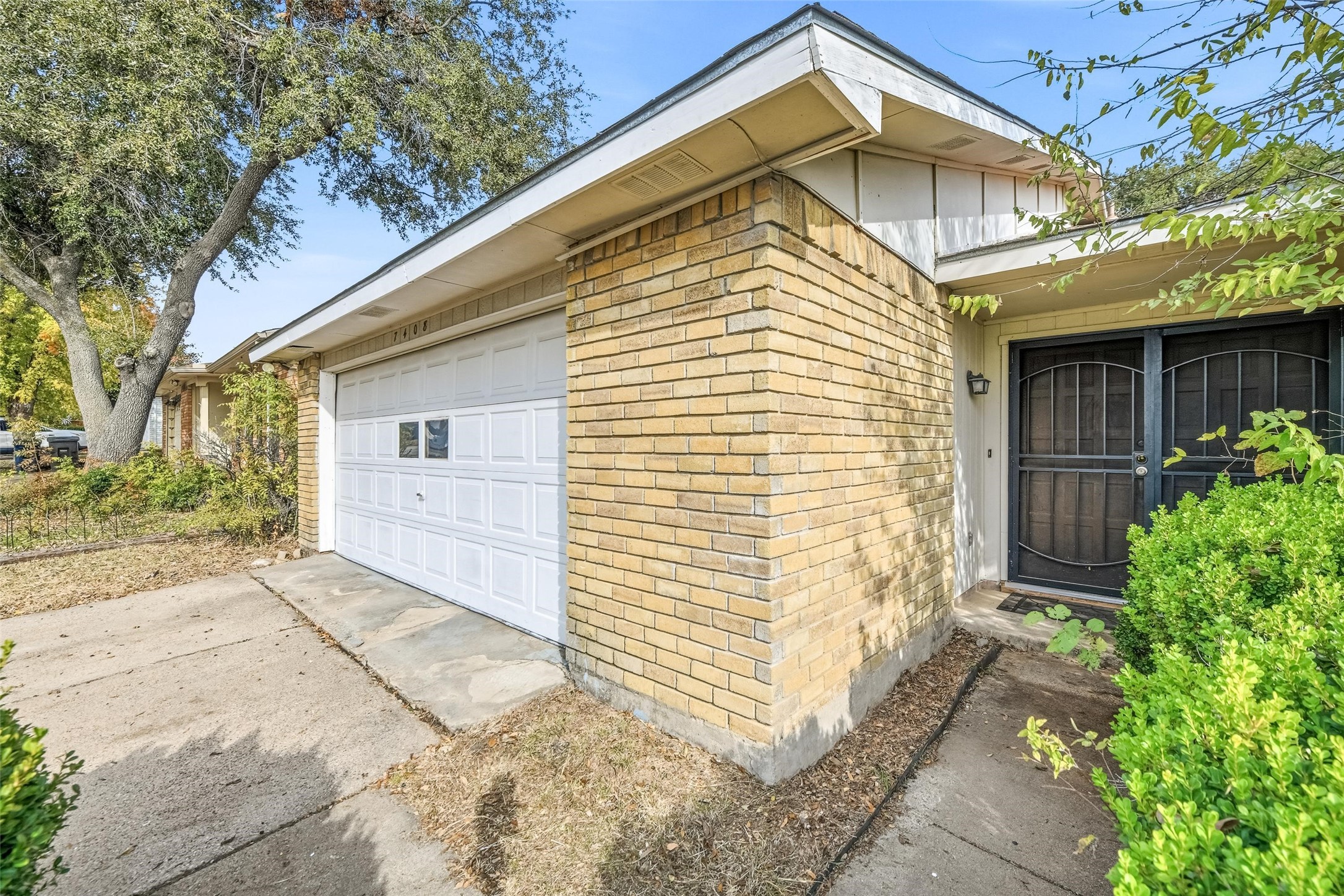 7408 Buttonwood Drive