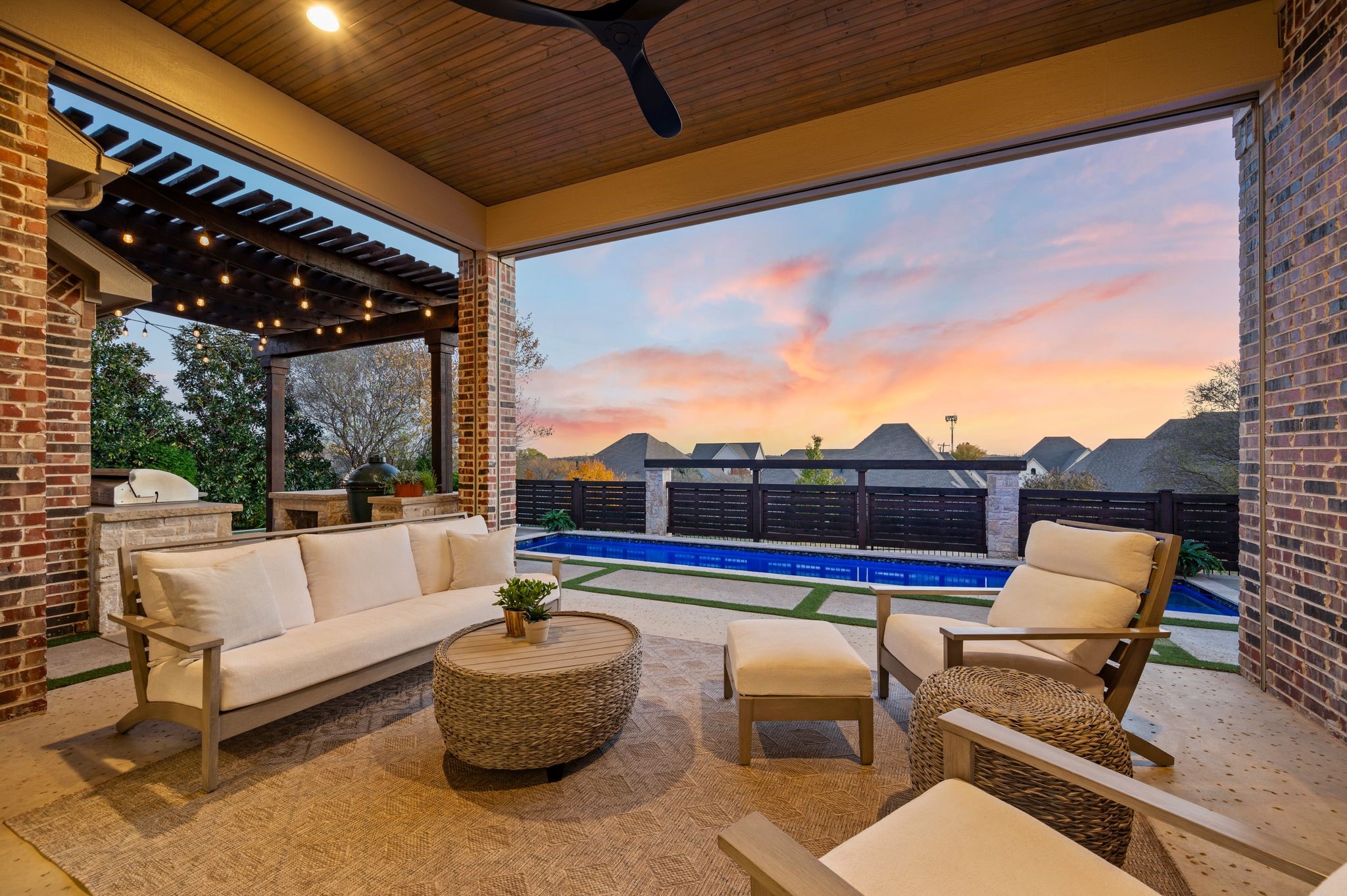 909 Winding Ridge Trail