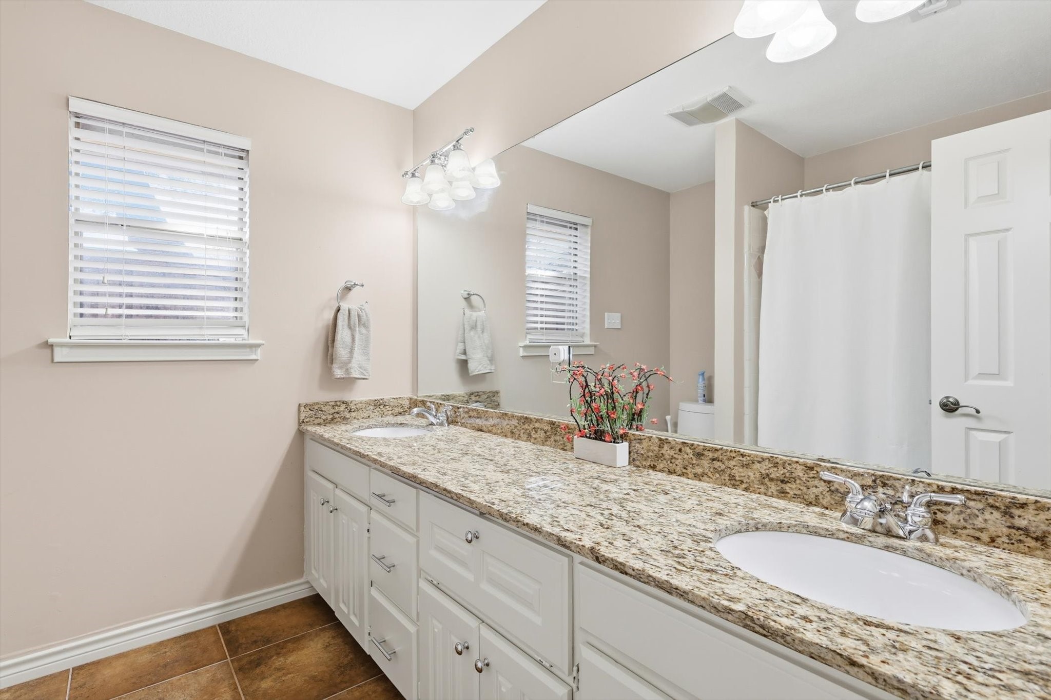 5300 Huntington Court