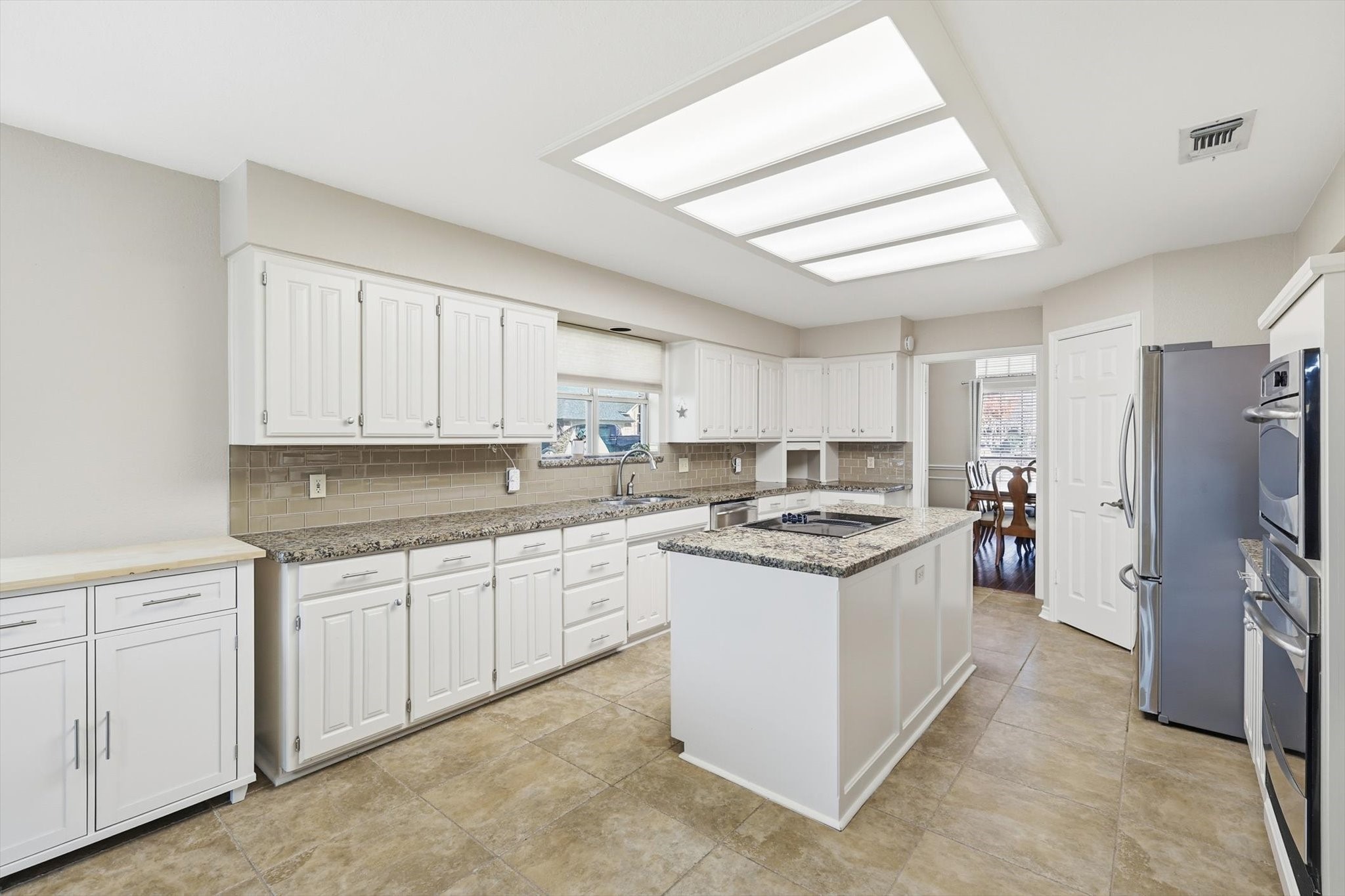 5300 Huntington Court