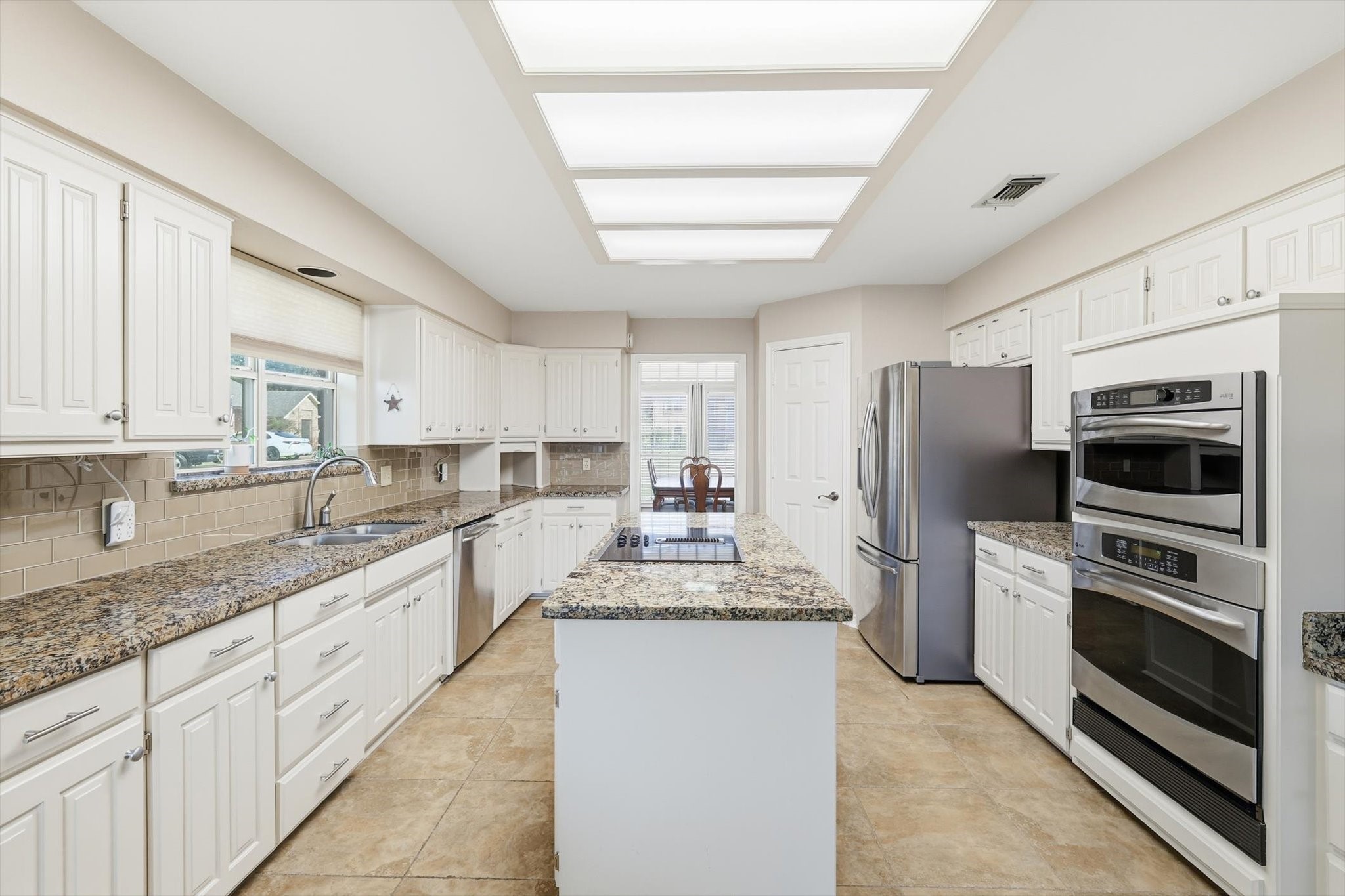 5300 Huntington Court