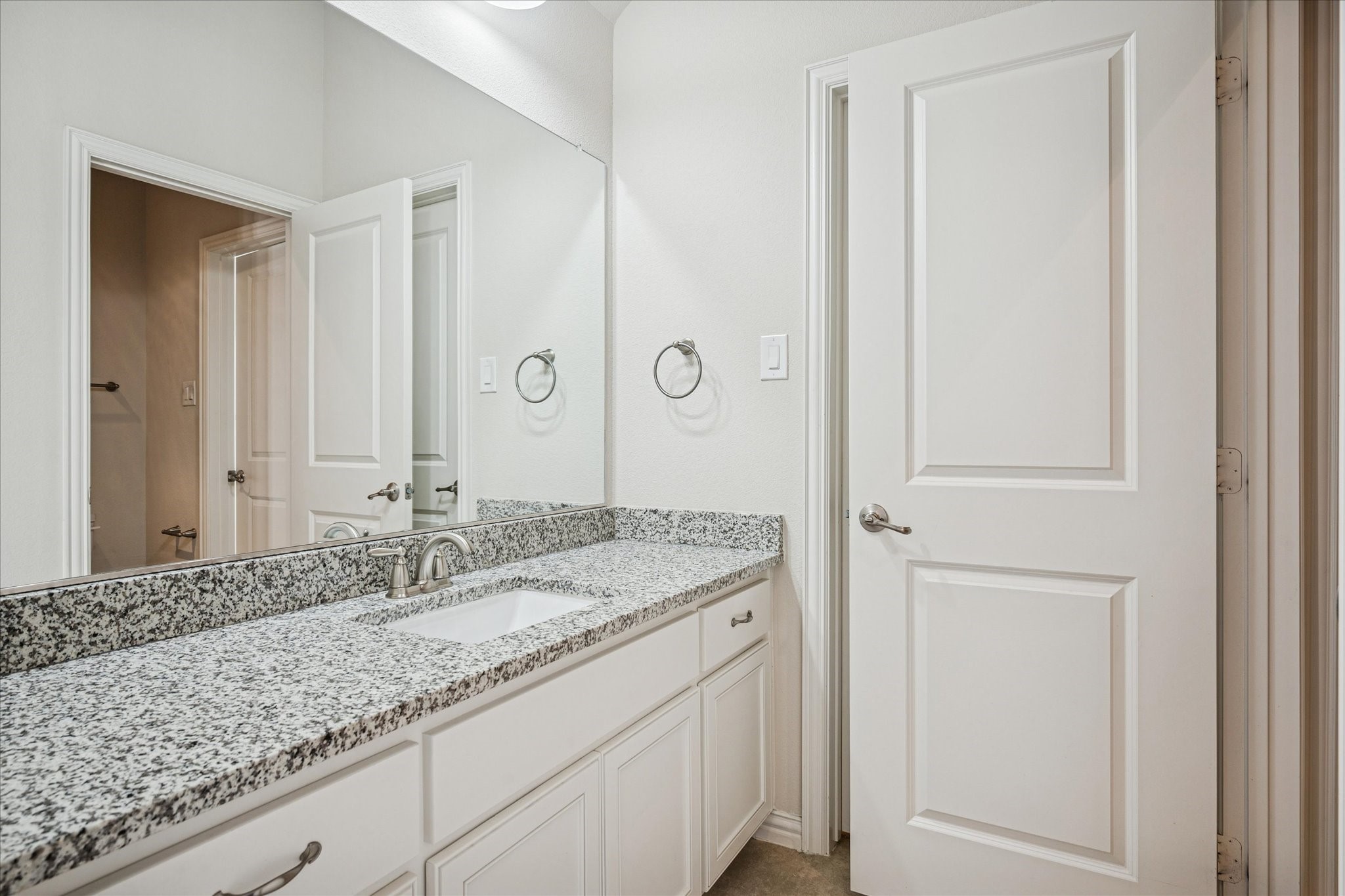 7305 Kinley Court