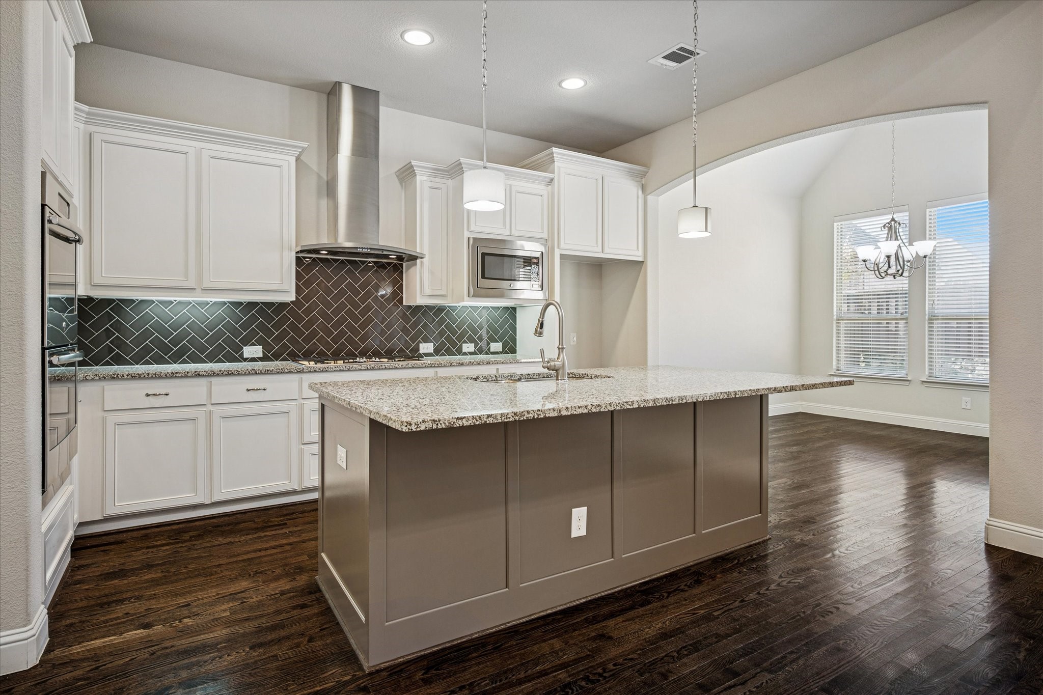 7305 Kinley Court
